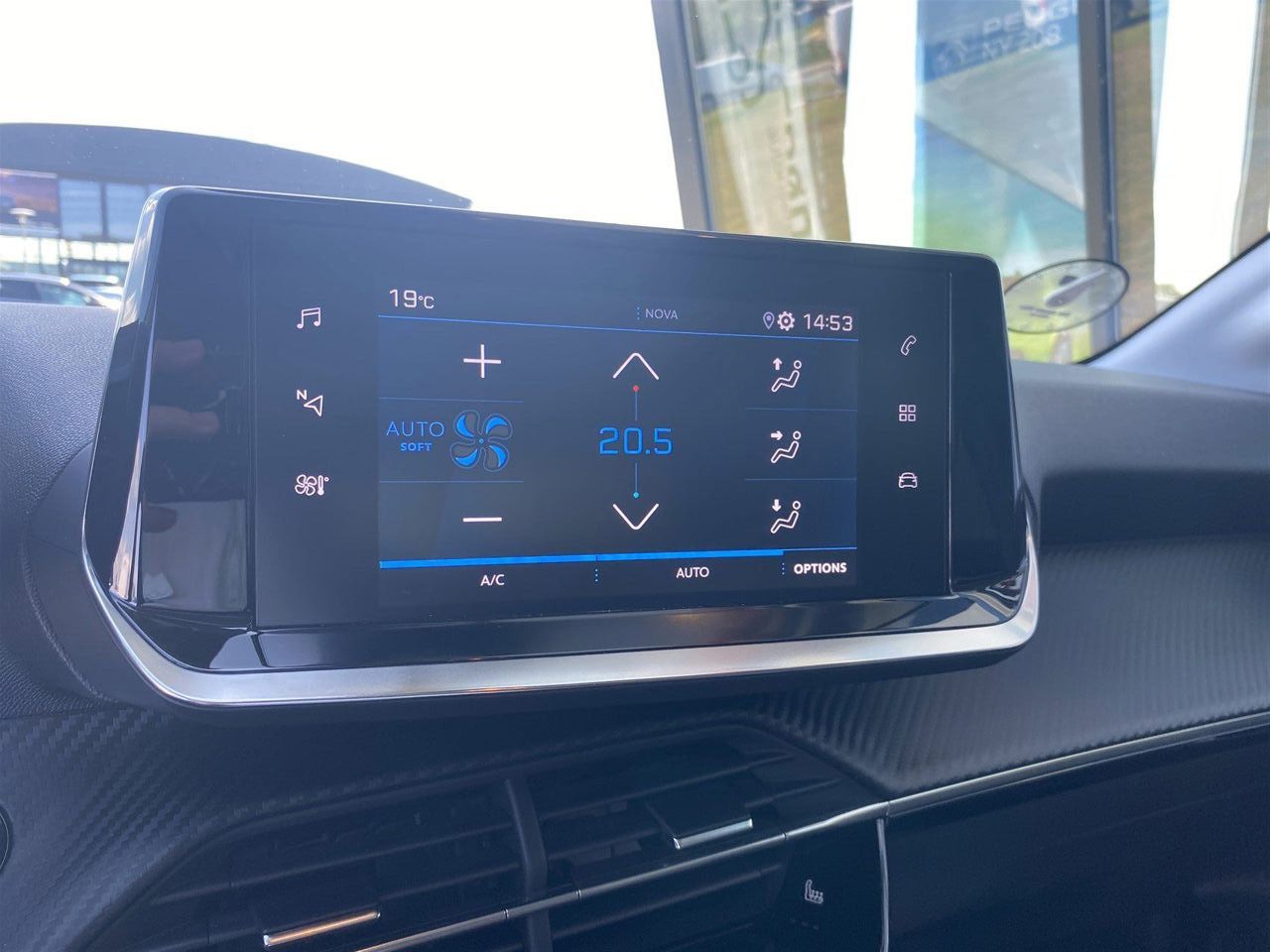 Billede af Peugeot 208 1,2 PureTech Allure Sky 100HK 5d 6g