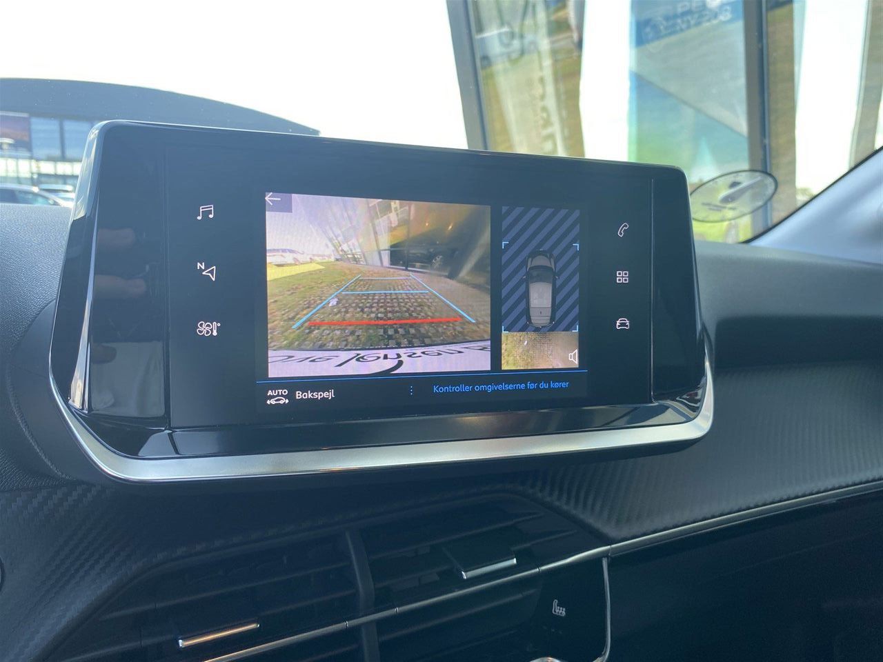 Billede af Peugeot 208 1,2 PureTech Allure Sky 100HK 5d 6g