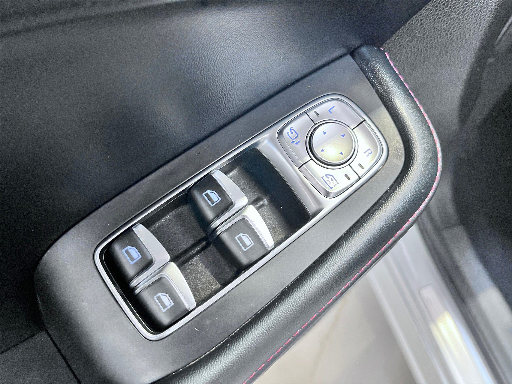 Billede af MG EHS 1,5 T GDI  Plugin-hybrid Luxury 258HK 5d 10g Aut.