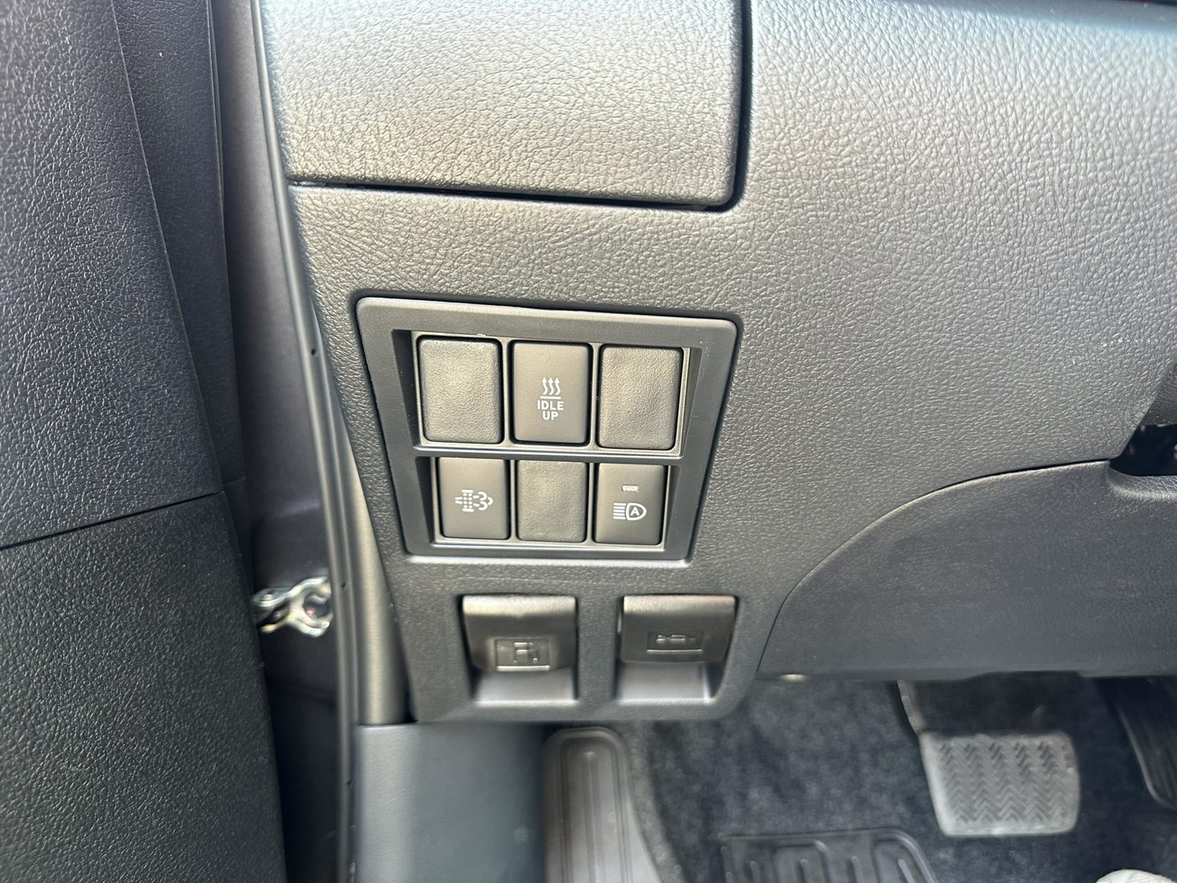 Billede af Toyota HiLux 2.8 diesel MHEV 204hk Double Cab AWD aut. gear T4 Invincible