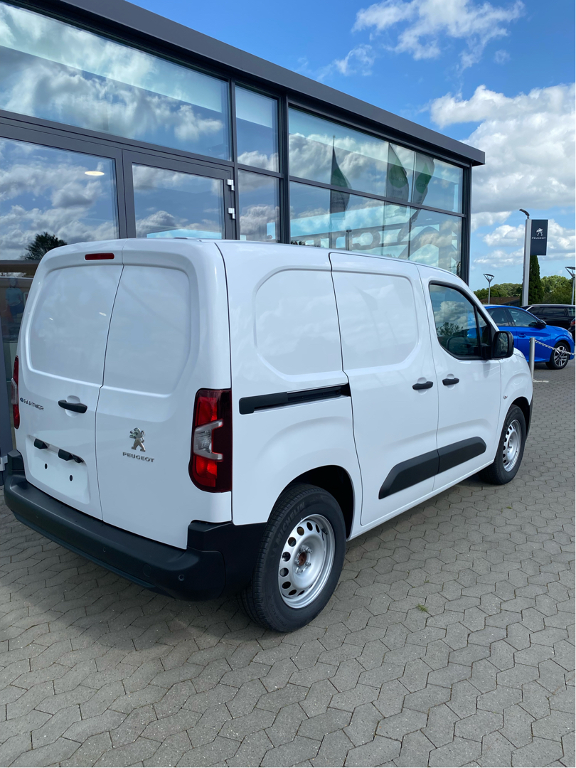 Billede af Peugeot e-Partner L1 V2 EL Plus 136HK Van Aut.