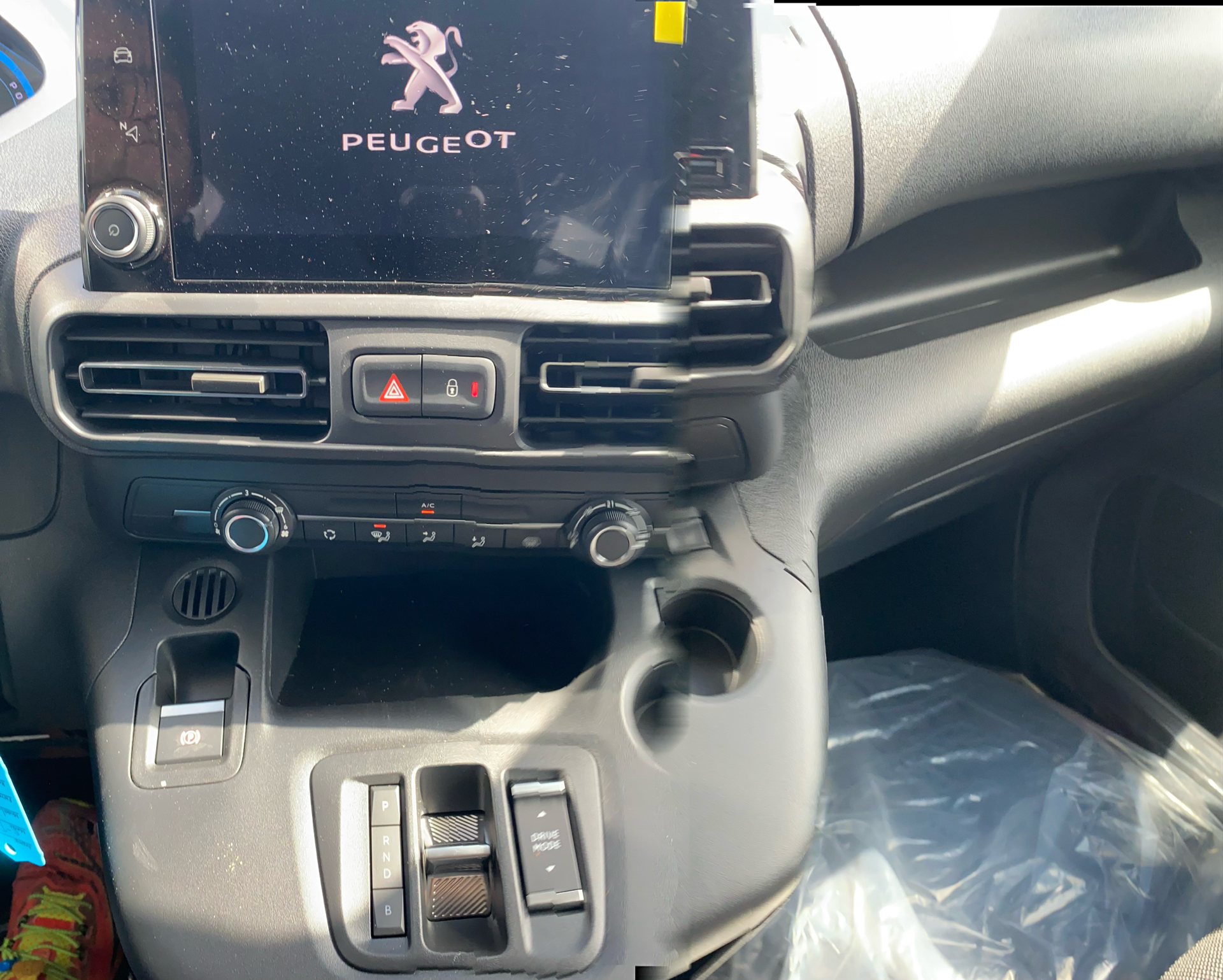 Billede af Peugeot e-Partner L1 V2 EL Plus 136HK Van Aut.