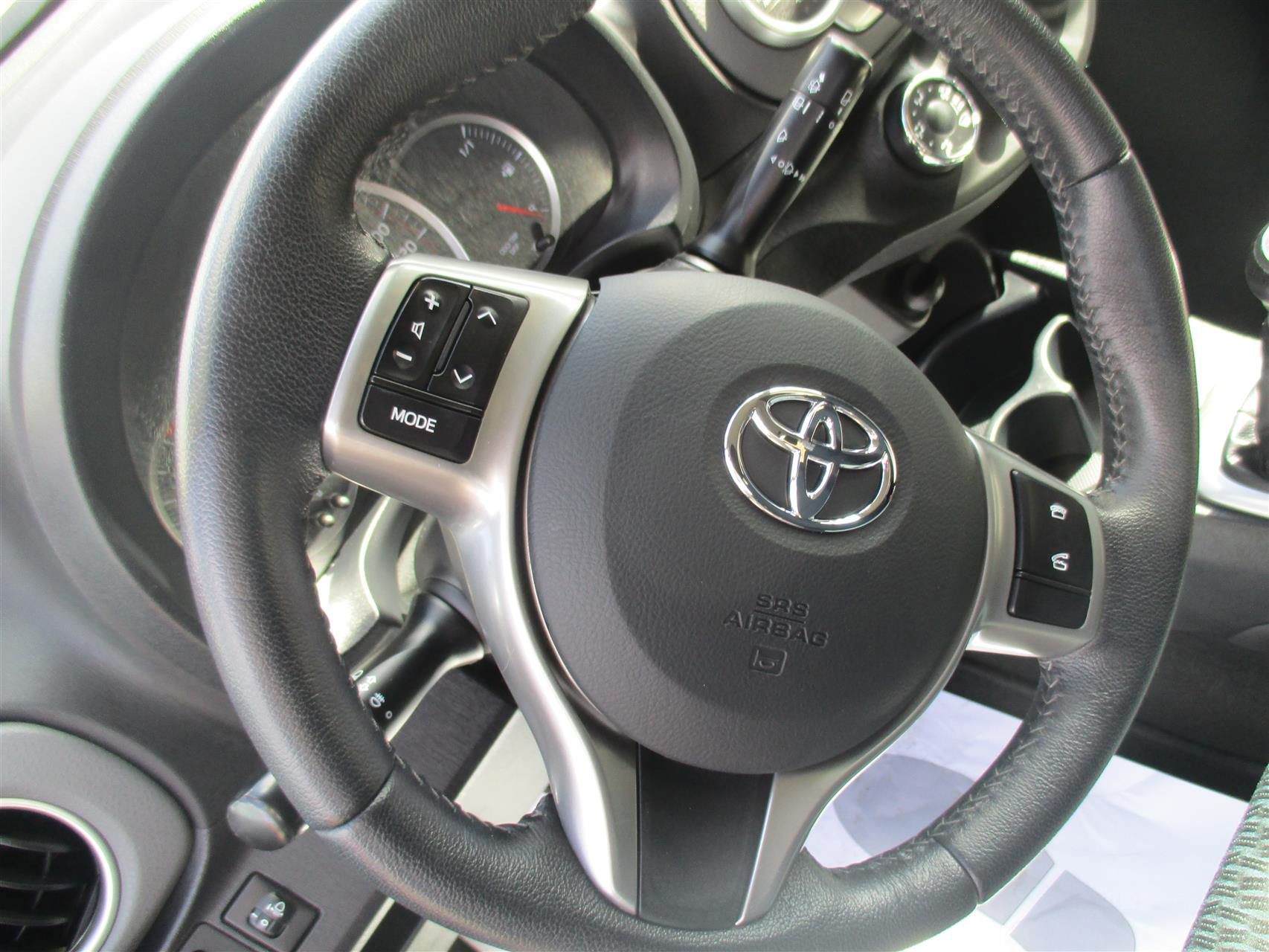Billede af Toyota Yaris 1,3 VVT-I T2 Touch 100HK 5d 6g