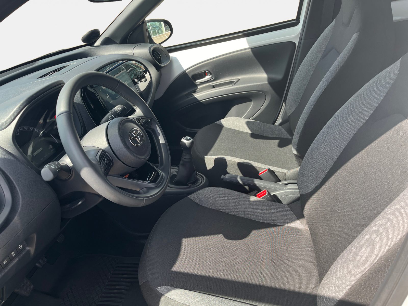 Billede af Toyota Aygo X 1,0 VVT-I Active 72HK 5d