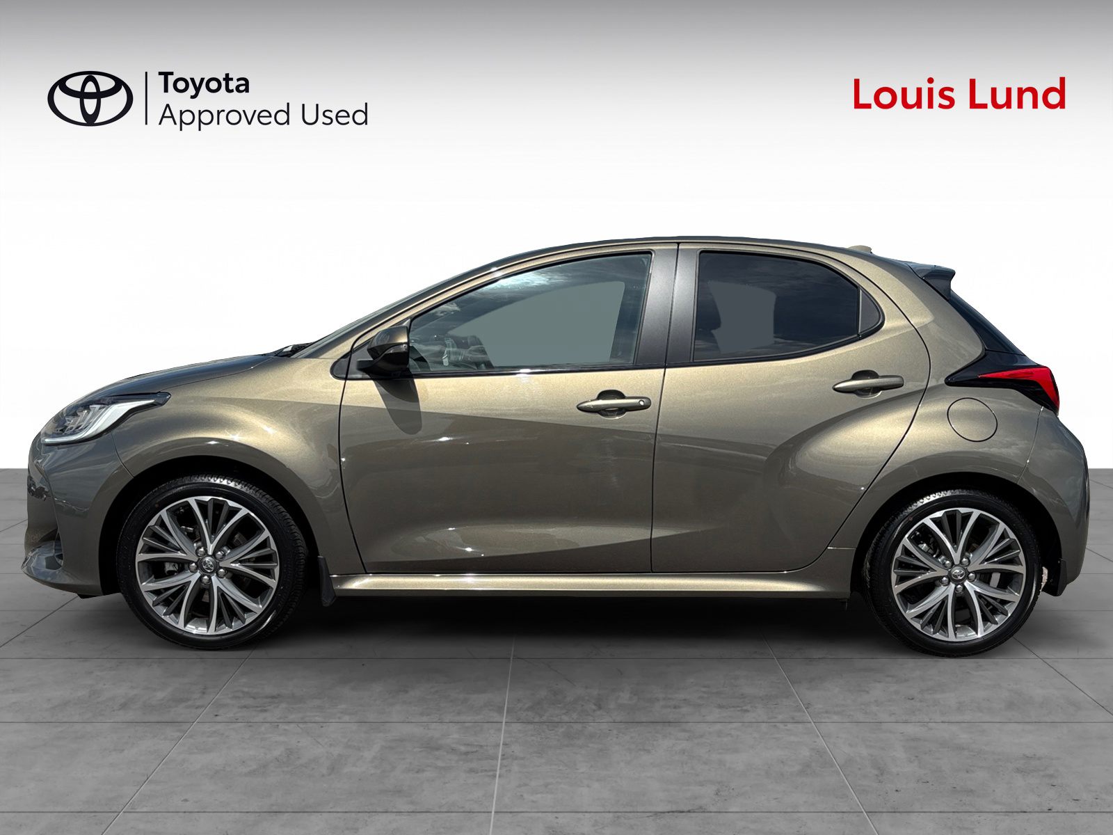 Billede af Toyota Yaris 1,5 Hybrid Executive Technology Plus 130HK 5d Trinl. Gear