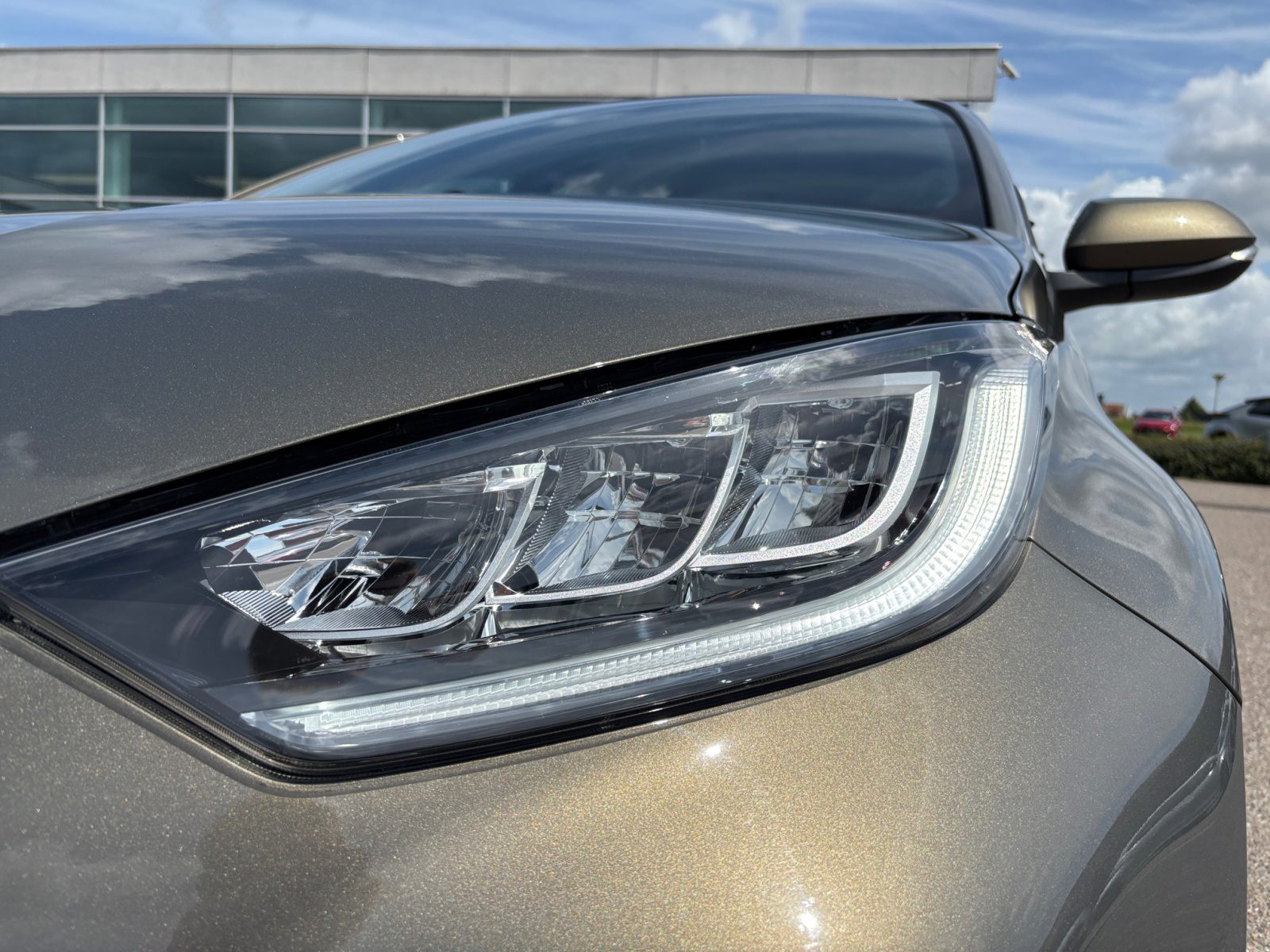 Billede af Toyota Yaris 1,5 Hybrid Executive Technology Plus 130HK 5d Trinl. Gear