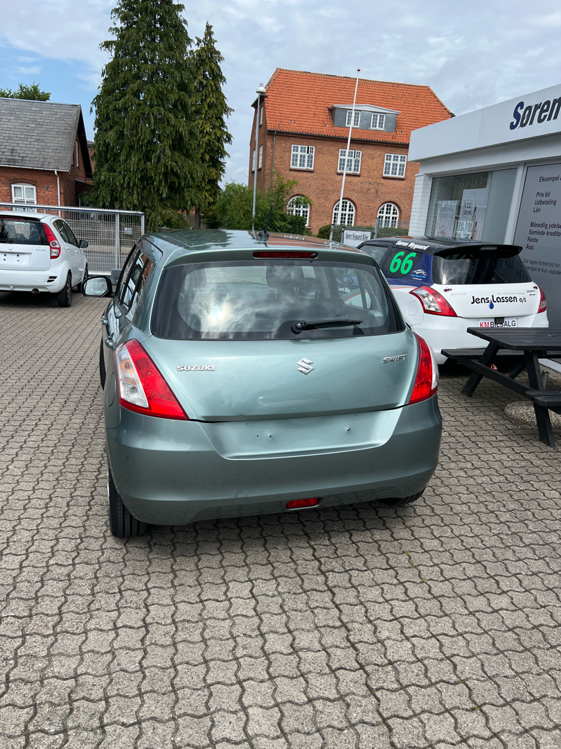 Billede af Suzuki Swift 1,2 16V GL 94HK 5d