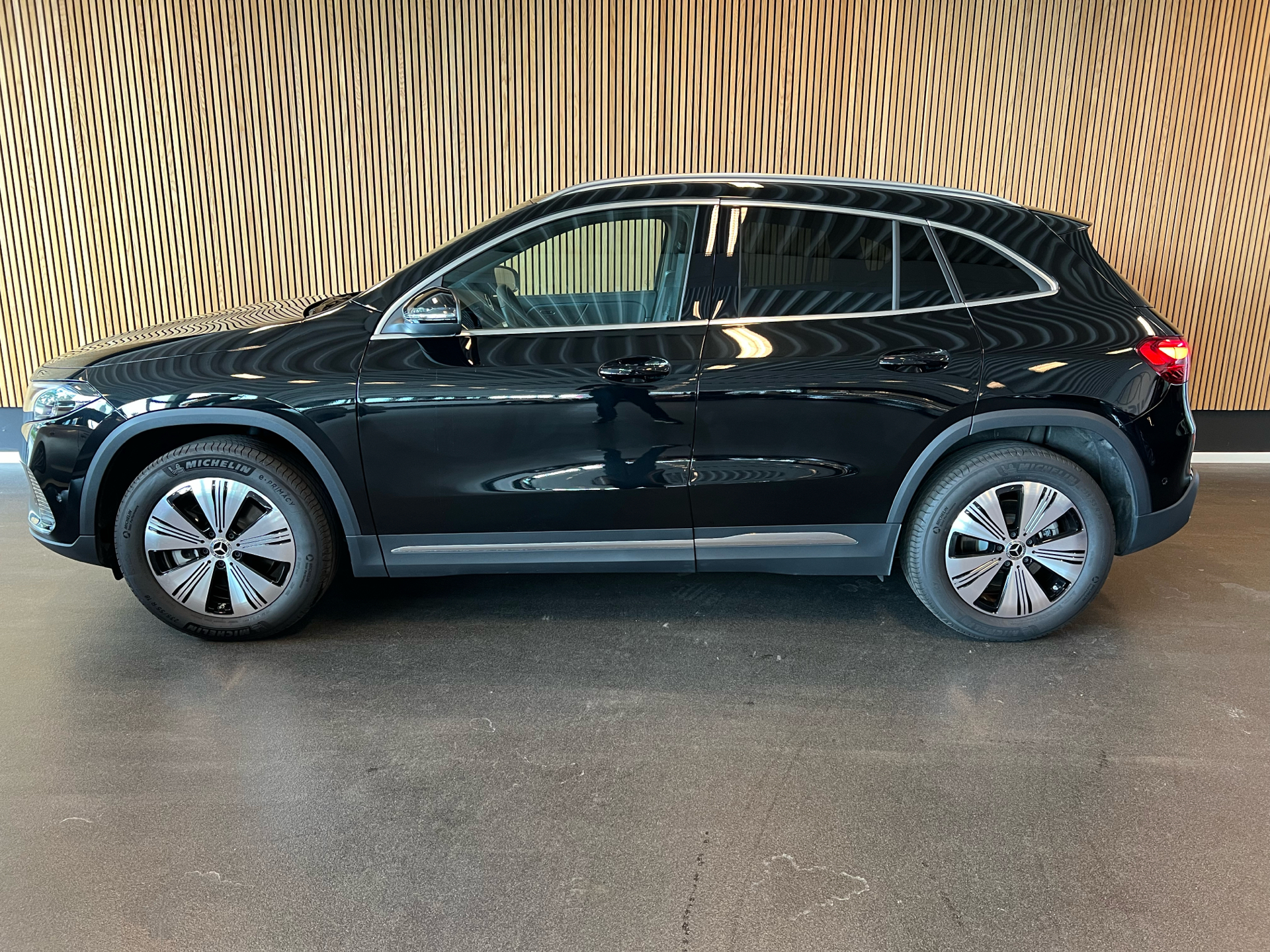 Billede af Mercedes-Benz EQA 300 EL Progressive 4Matic 228HK 5d Aut.