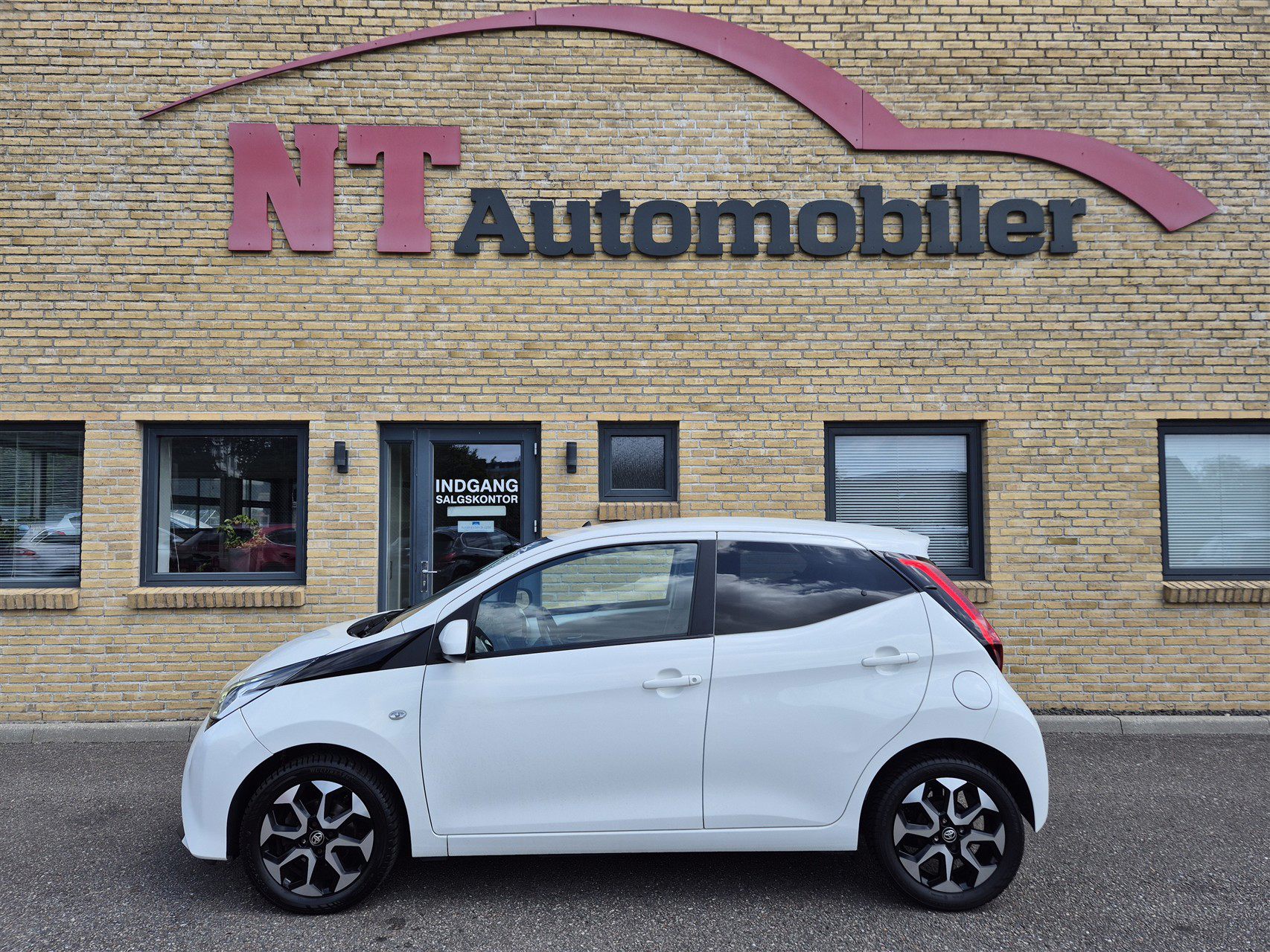 Billede af Toyota Aygo 1,0 VVT-I X-Cellence + Connect 72HK 5d