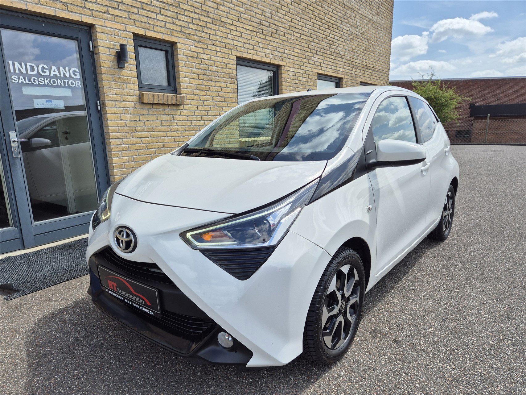 Billede af Toyota Aygo 1,0 VVT-I X-Cellence + Connect 72HK 5d