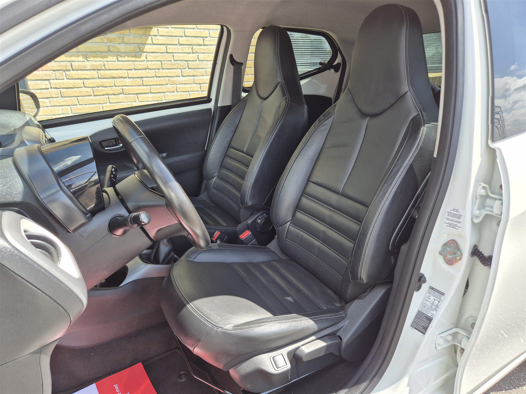 Billede af Toyota Aygo 1,0 VVT-I X-Cellence + Connect 72HK 5d