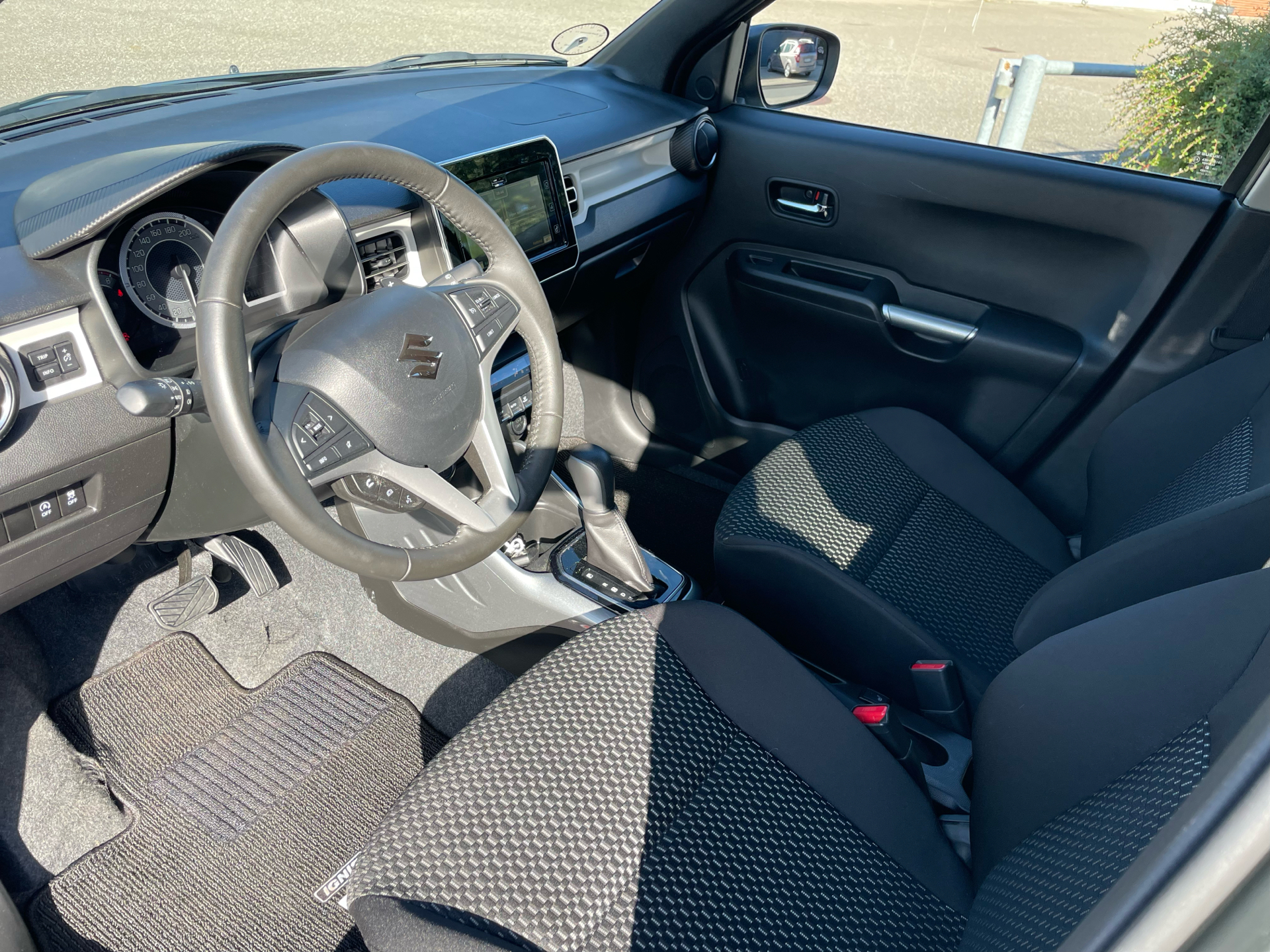 Billede af Suzuki Ignis 1,2 Dualjet  Mild hybrid Adventure Hybrid CVT 83HK 5d Aut.