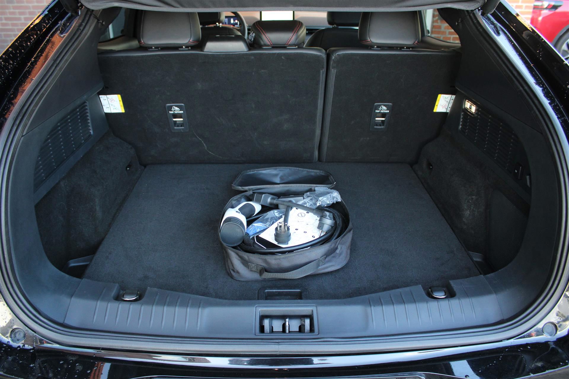 Billede af Ford Mustang Mach-E EL UR Premium AWD 351HK 5d Aut.