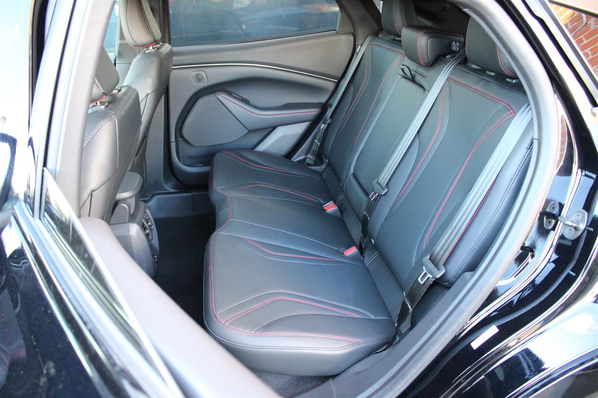 Billede af Ford Mustang Mach-E EL SR Premium AWD 269HK 5d Aut.