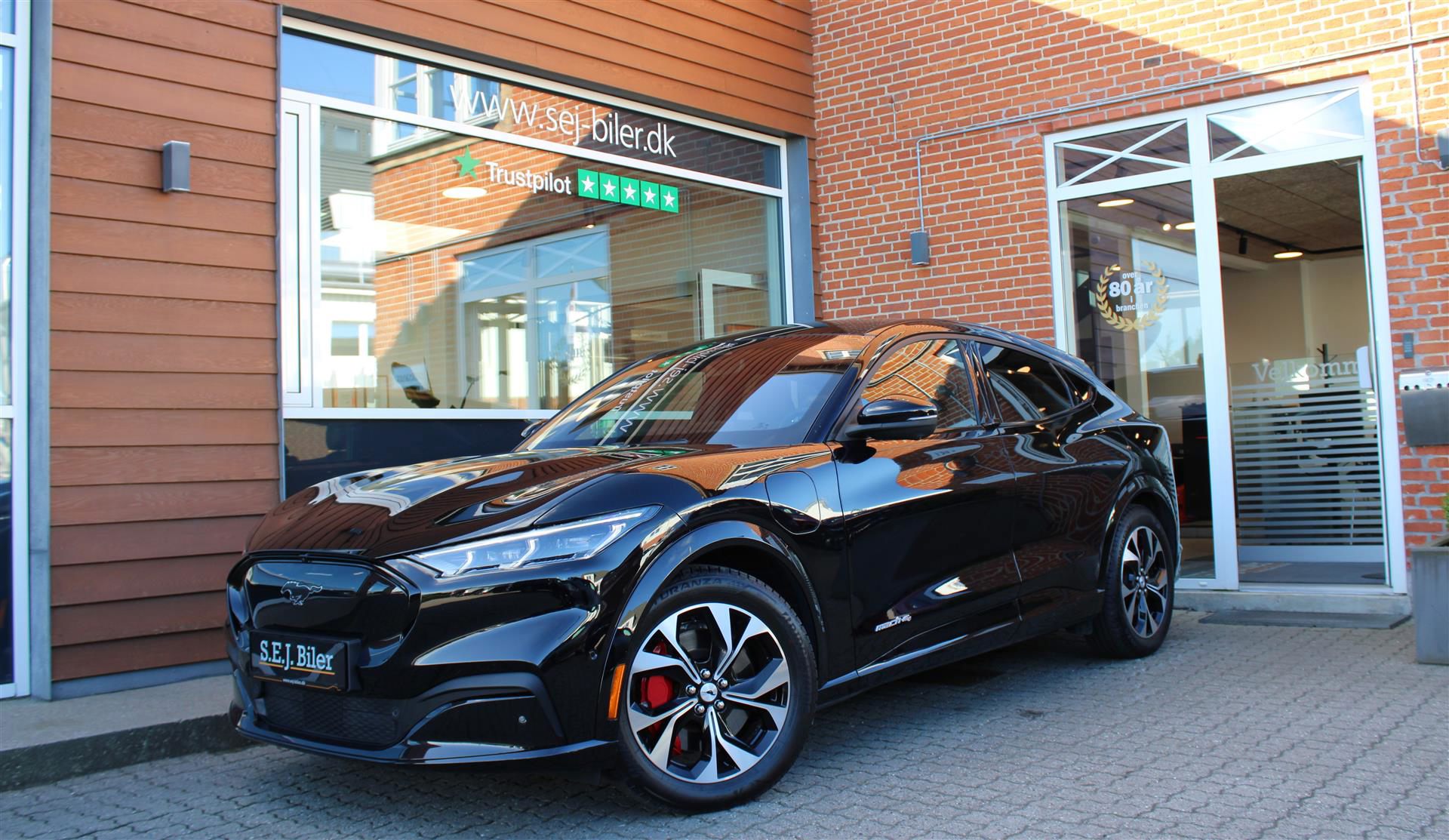 Billede af Ford Mustang Mach-E EL SR Premium AWD 269HK 5d Aut.