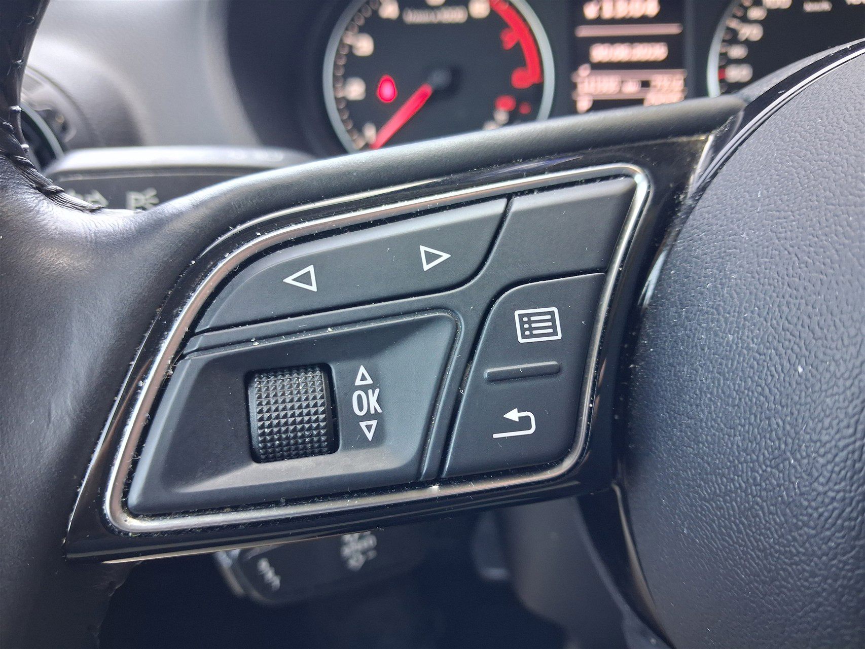 Billede af Audi Q2 1,4 TFSI Sport S Tronic 150HK 5d 7g Aut.