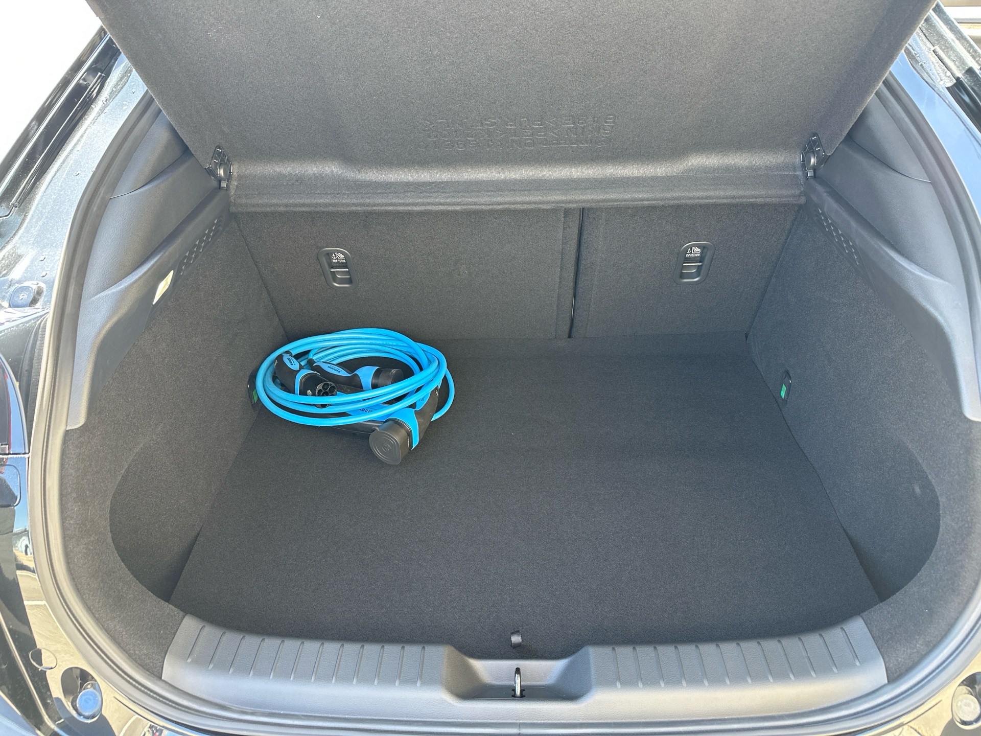 Billede af Mazda MX-30 0,8 e-Skyactiv R-EV  Plugin-hybrid Exclusive-Line 170HK 5d Trinl. Gear