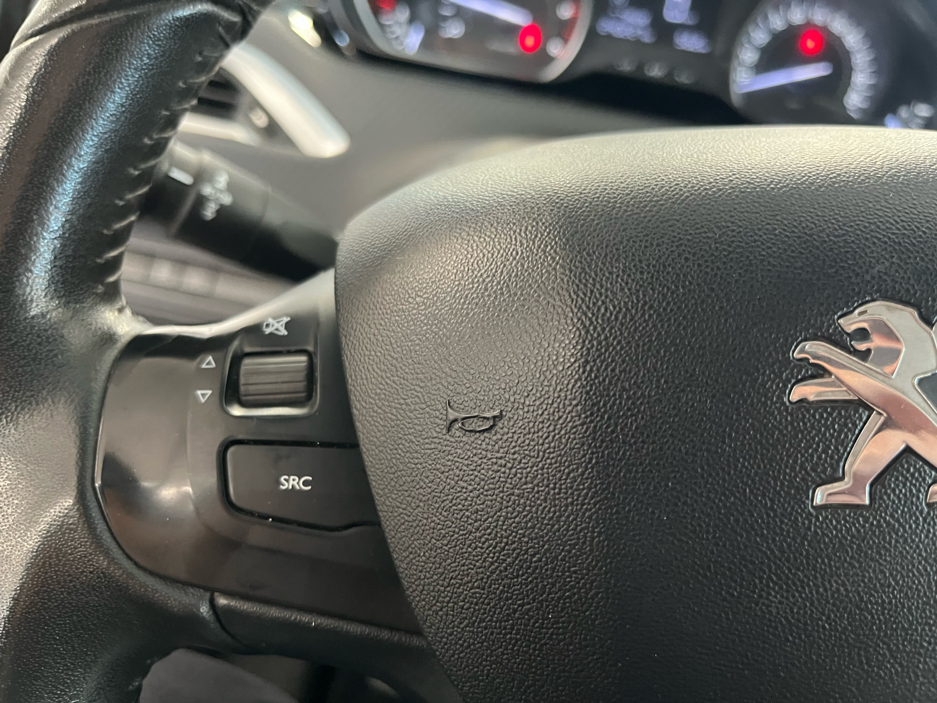 Billede af Peugeot 2008 1,6 BlueHDi Chili 100HK
