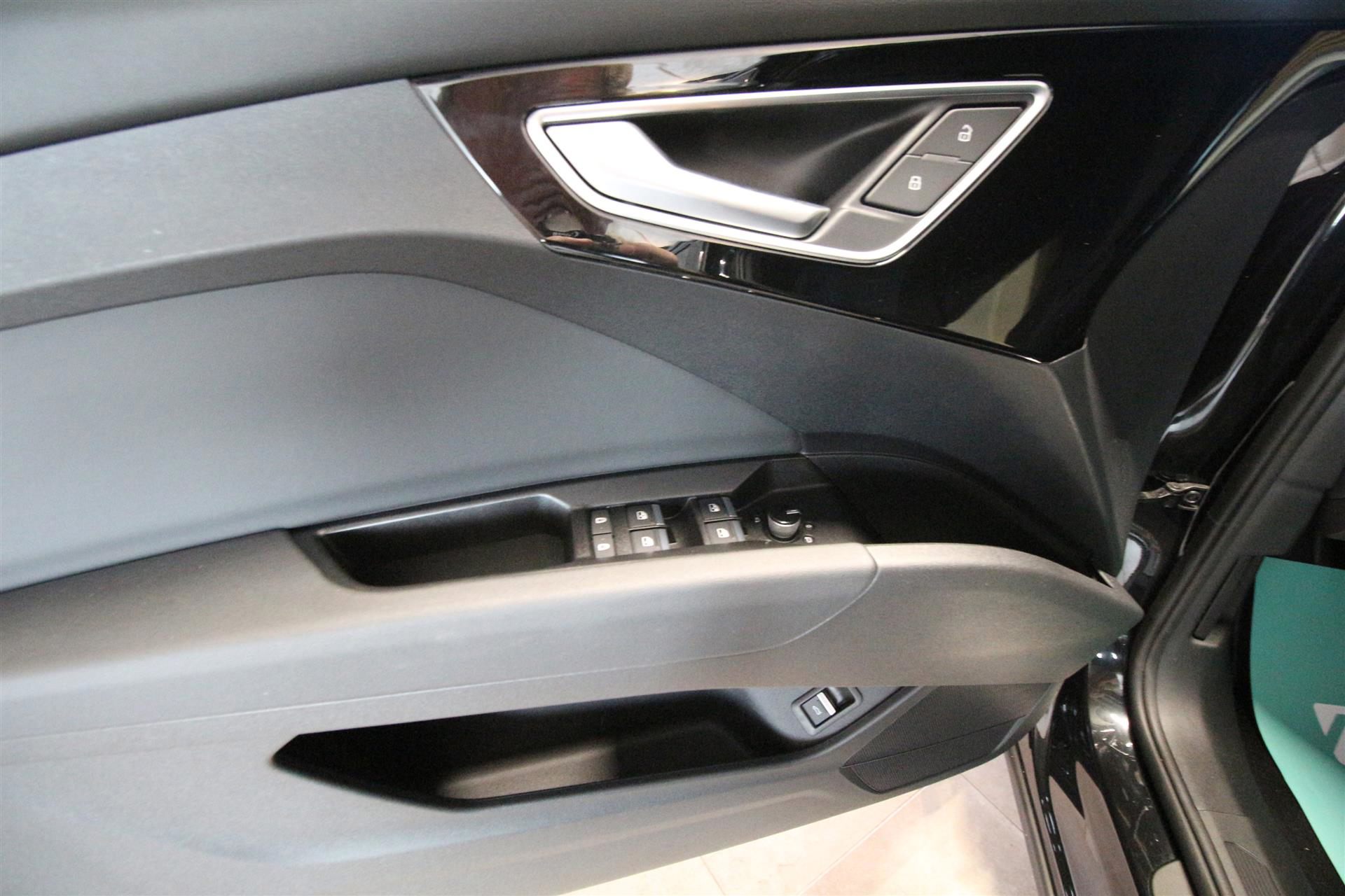 Billede af Audi Q4 Sportback 55 E-tron Attitude Quattro 340HK 5d Aut.