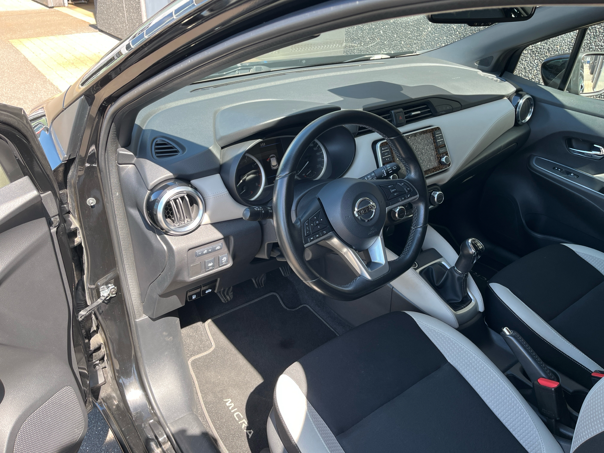 Billede af Nissan Micra 1,0 IG-T Tekna Start/Stop 100HK 5d