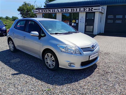 Toyota Auris 1,4 D-4D.dpf.5D. 90HK 5d