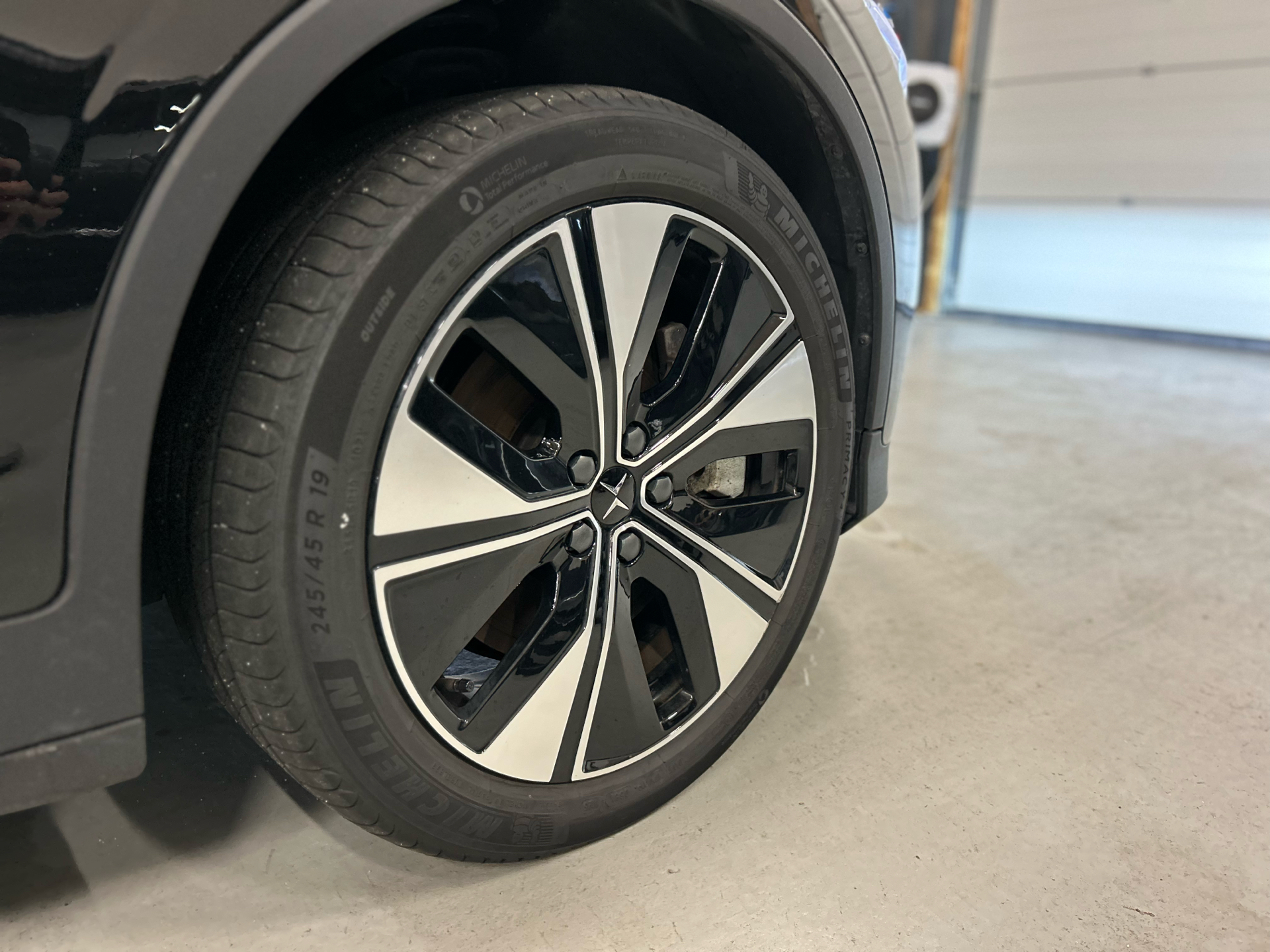Billede af Polestar 2 EL Long range Single motor 231HK 5d Aut.