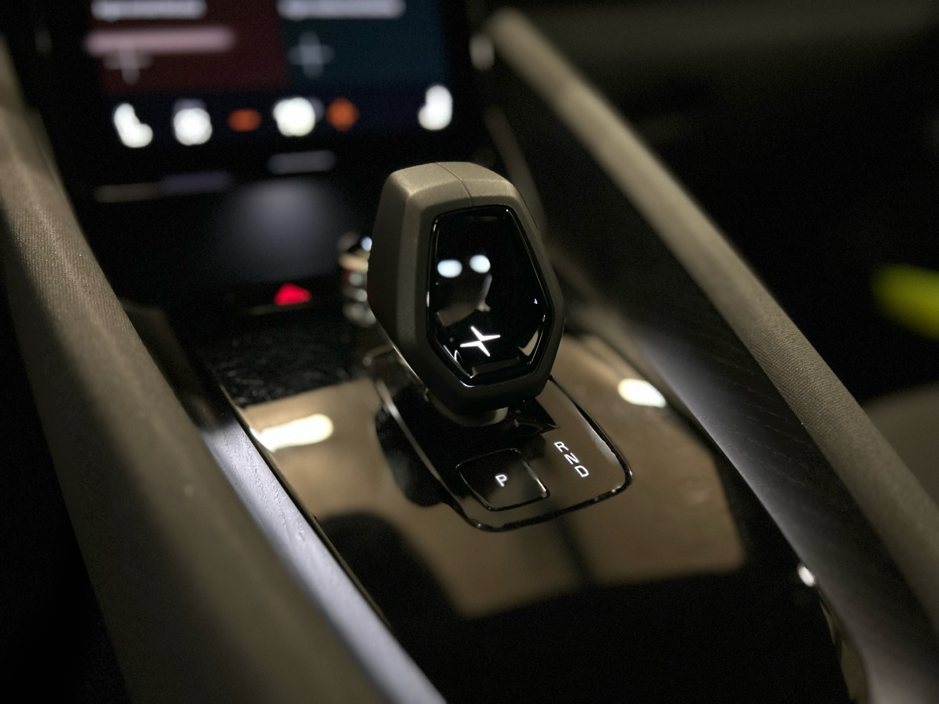 Billede af Polestar 2 EL Long range Single motor 231HK 5d Aut.