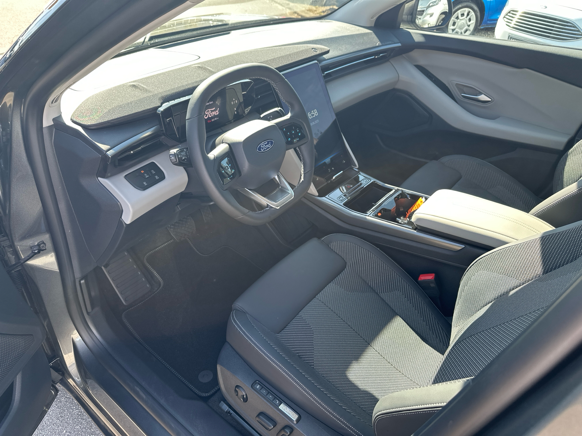 Billede af Ford Explorer EL UR Select RWD 286HK 5d Aut.