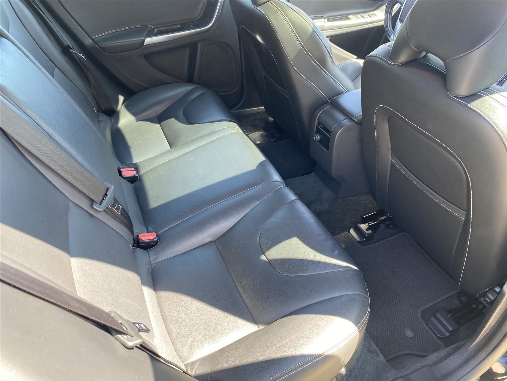 Billede af Volvo V60 2,0 D2 Momentum 120HK Stc 6g Aut.