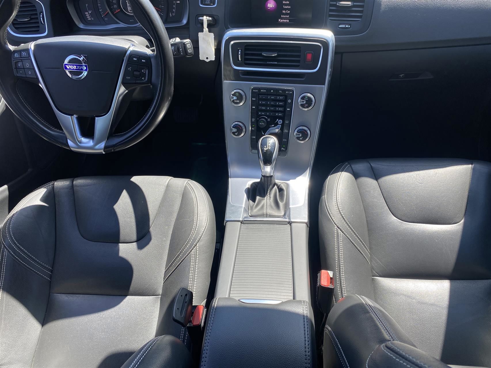 Billede af Volvo V60 2,0 D2 Momentum 120HK Stc 6g Aut.