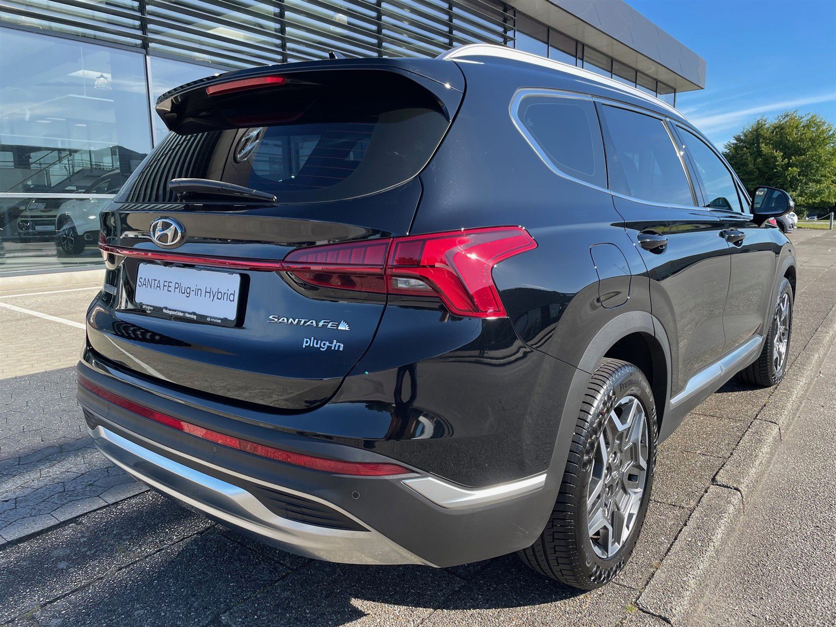 Billede af Hyundai Santa Fe 1,6 T-GDI  Plugin-hybrid Essential 4WD 265HK 5d 6g Aut.