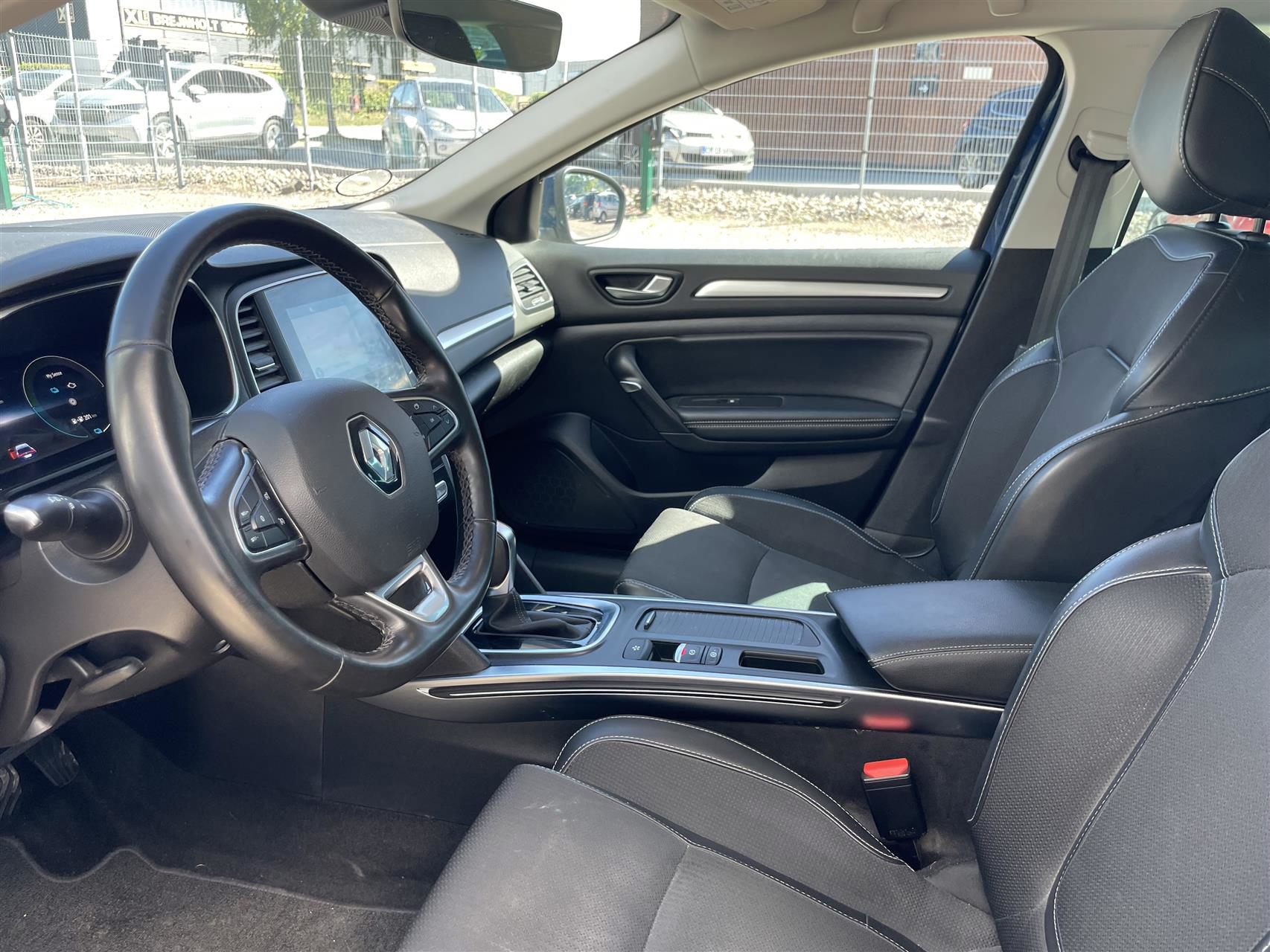 Billede af Renault Mégane Sport Tourer 1,6 E-TECH  Plugin-hybrid Intens 160HK Stc Aut.