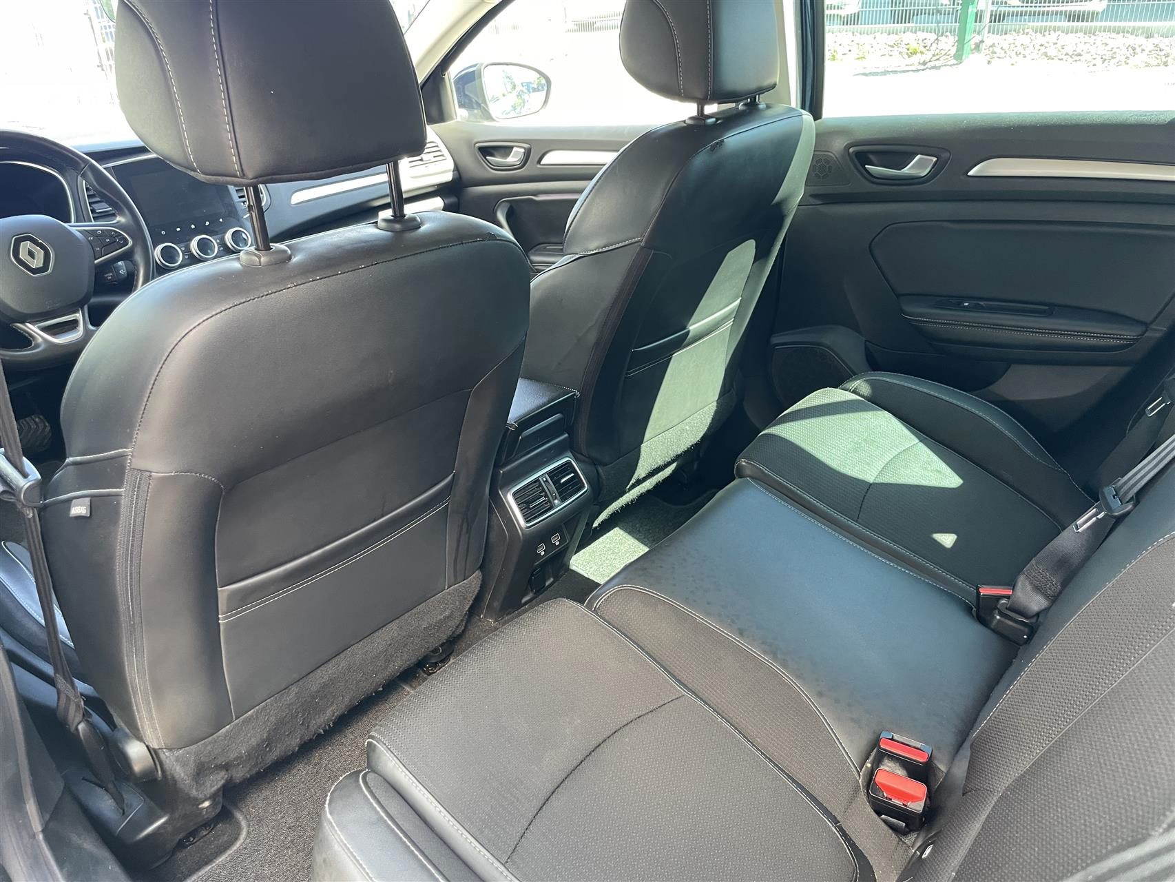 Billede af Renault Mégane Sport Tourer 1,6 E-TECH  Plugin-hybrid Intens 160HK Stc Aut.