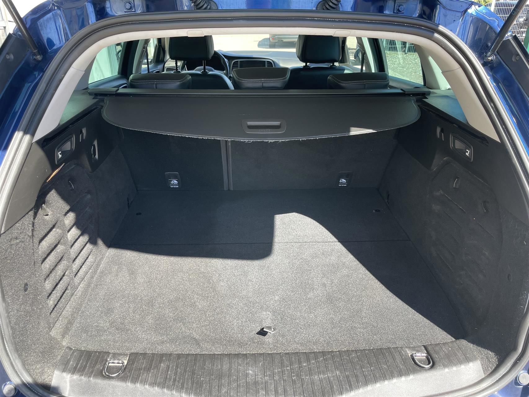 Billede af Renault Mégane Sport Tourer 1,6 E-TECH  Plugin-hybrid Intens 160HK Stc Aut.