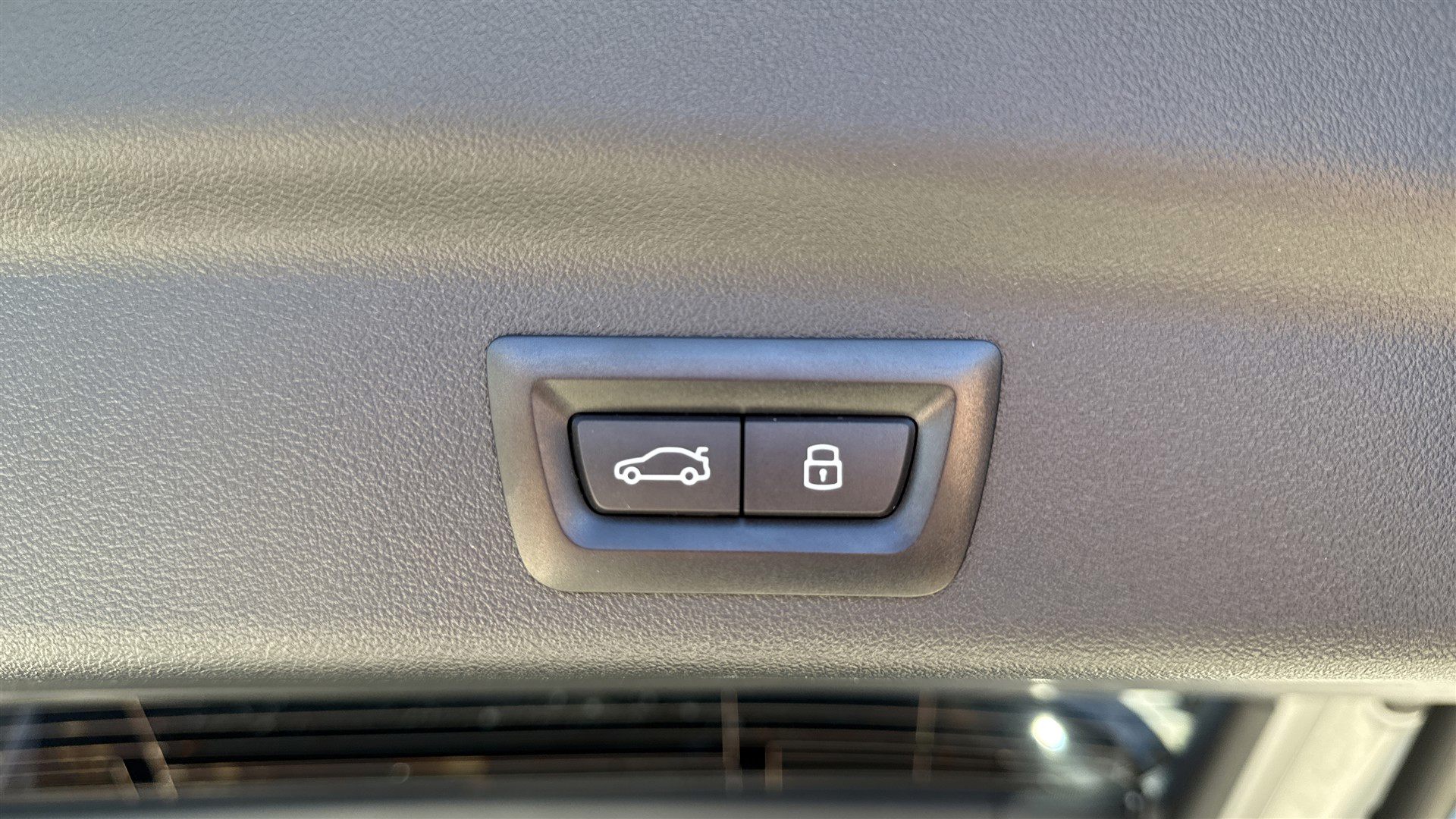 Billede af BMW iX1 xDrive30 xLine 4x4 313HK 5d Aut.