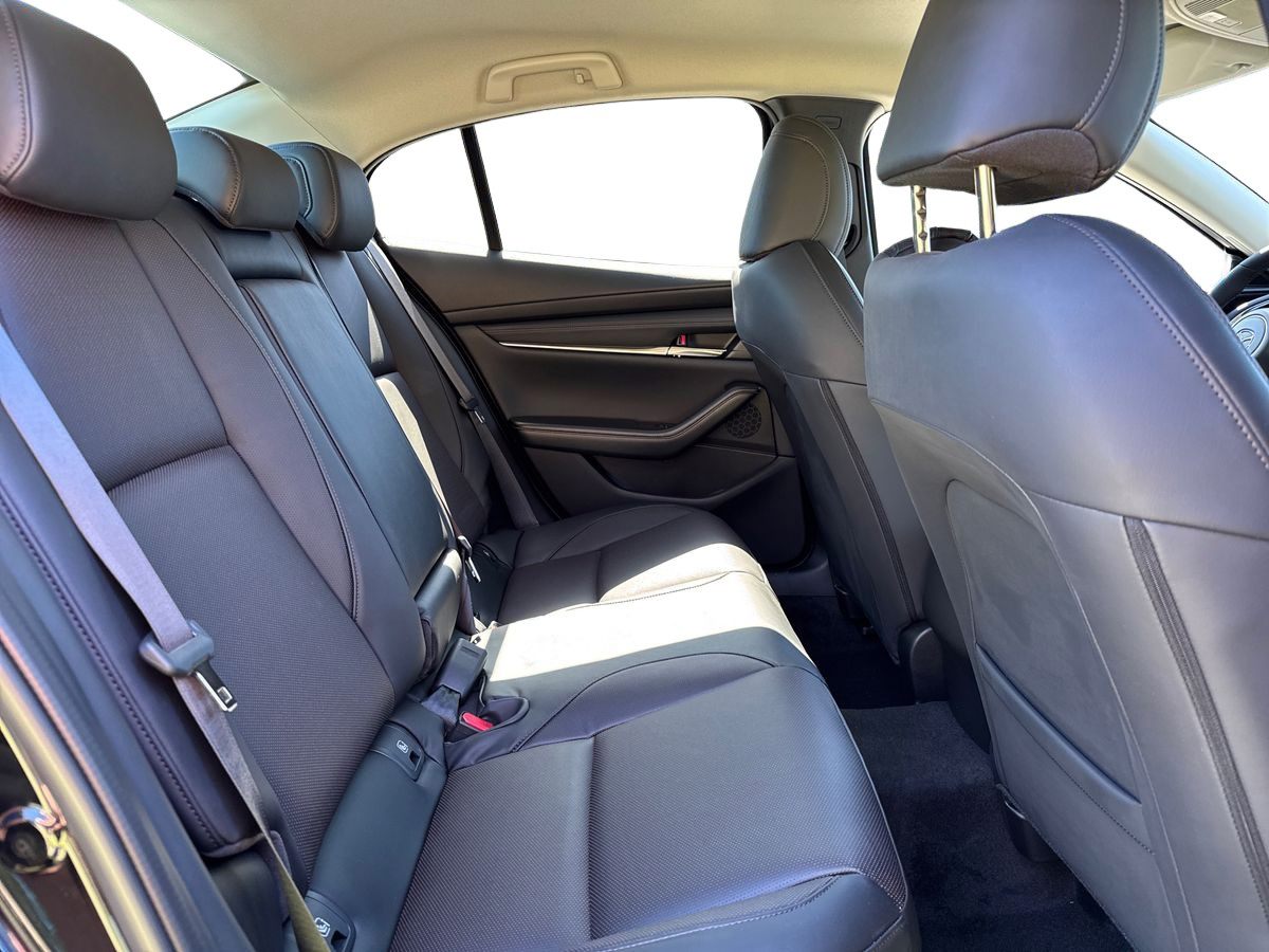 Billede af Mazda 3 2,0 e-Skyactiv-G  Mild hybrid Exclusive-Line 150HK 6g Aut.