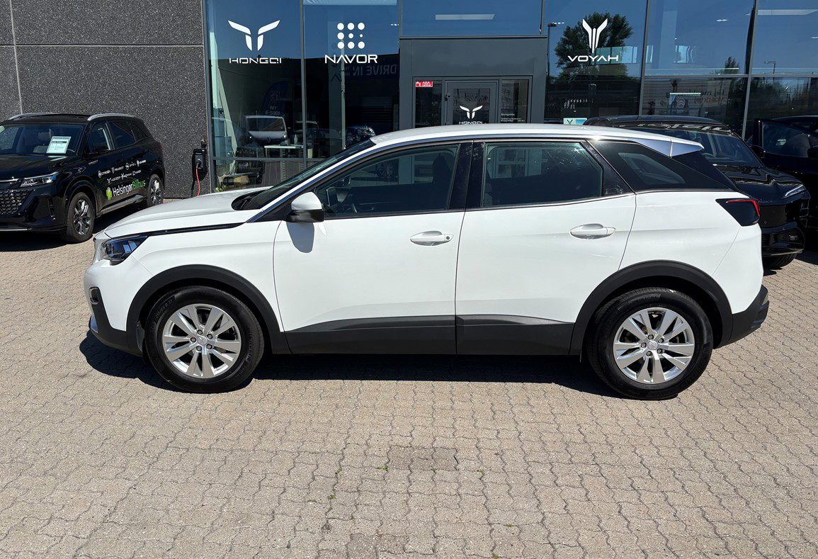 Billede af Peugeot 3008 1,2 PureTech Strike 130HK 5d 6g
