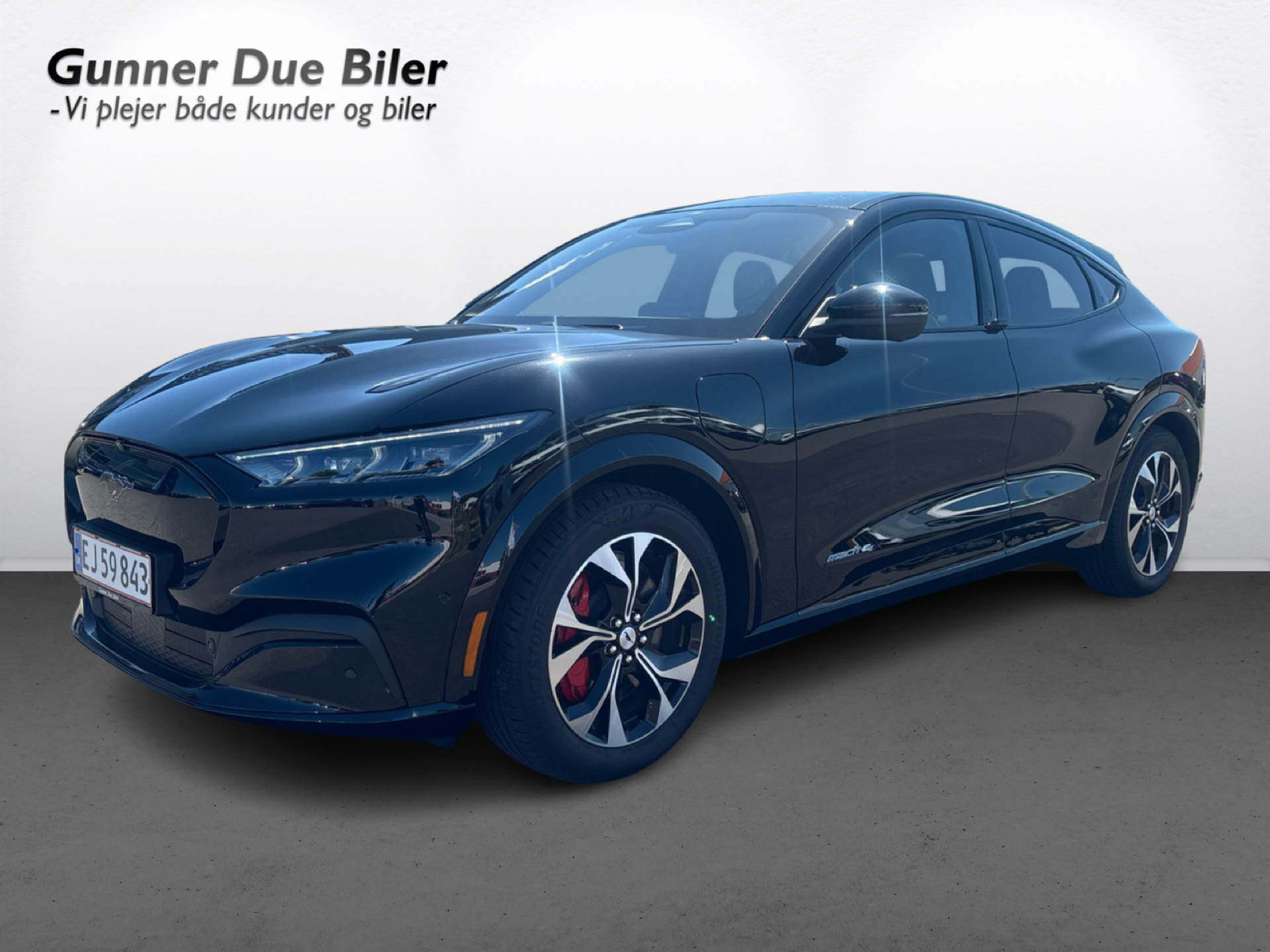 Billede af Ford Mustang Mach-E EL UR Premium AWD 351HK 5d Aut.