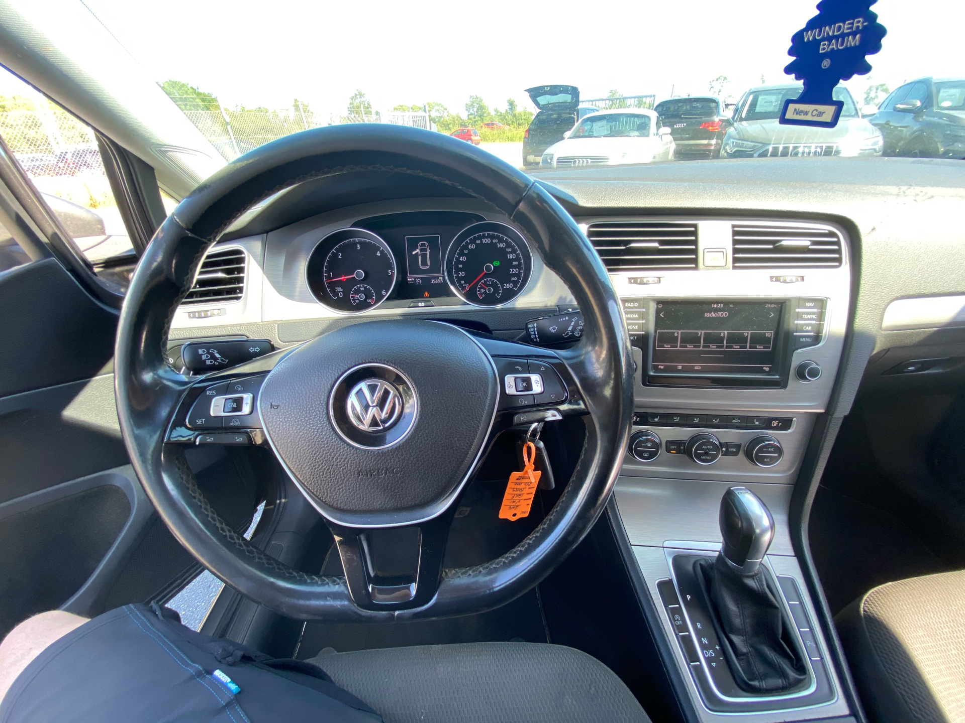 Billede af VW Golf Variant 2,0 TDI BMT R-Line DSG 150HK Stc 6g Aut.