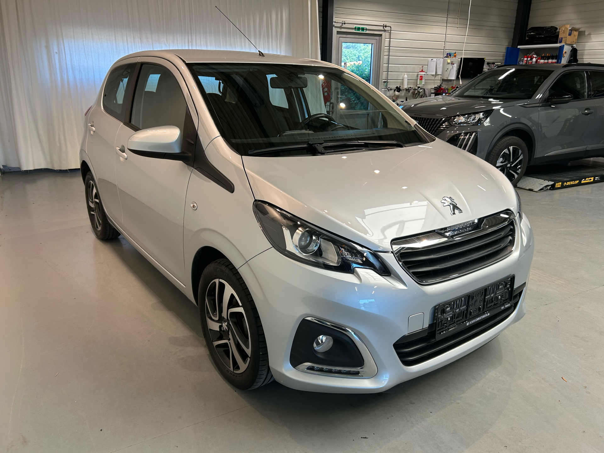 Billede af Peugeot 108 1,0 e-Vti Allure+ 72HK 5d