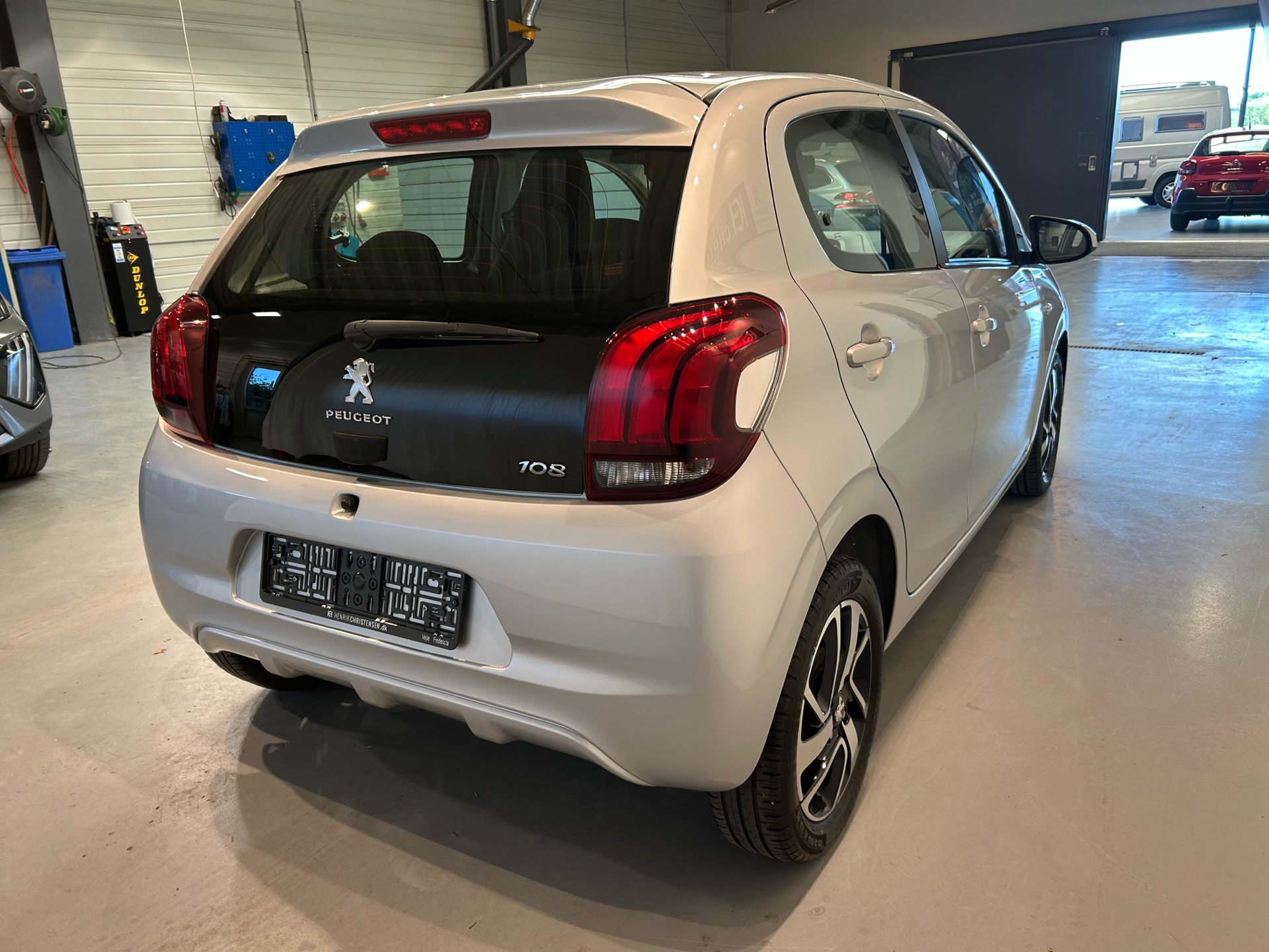 Billede af Peugeot 108 1,0 e-Vti Allure+ 72HK 5d