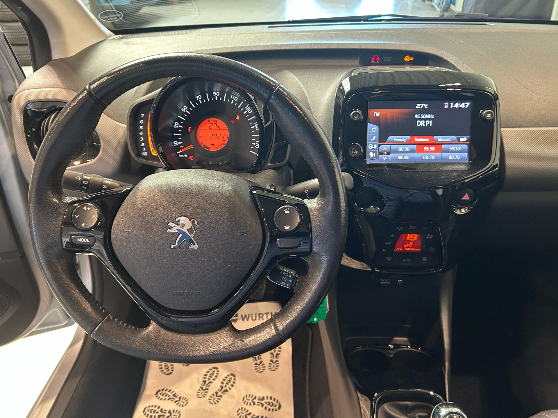Billede af Peugeot 108 1,0 e-Vti Allure+ 72HK 5d