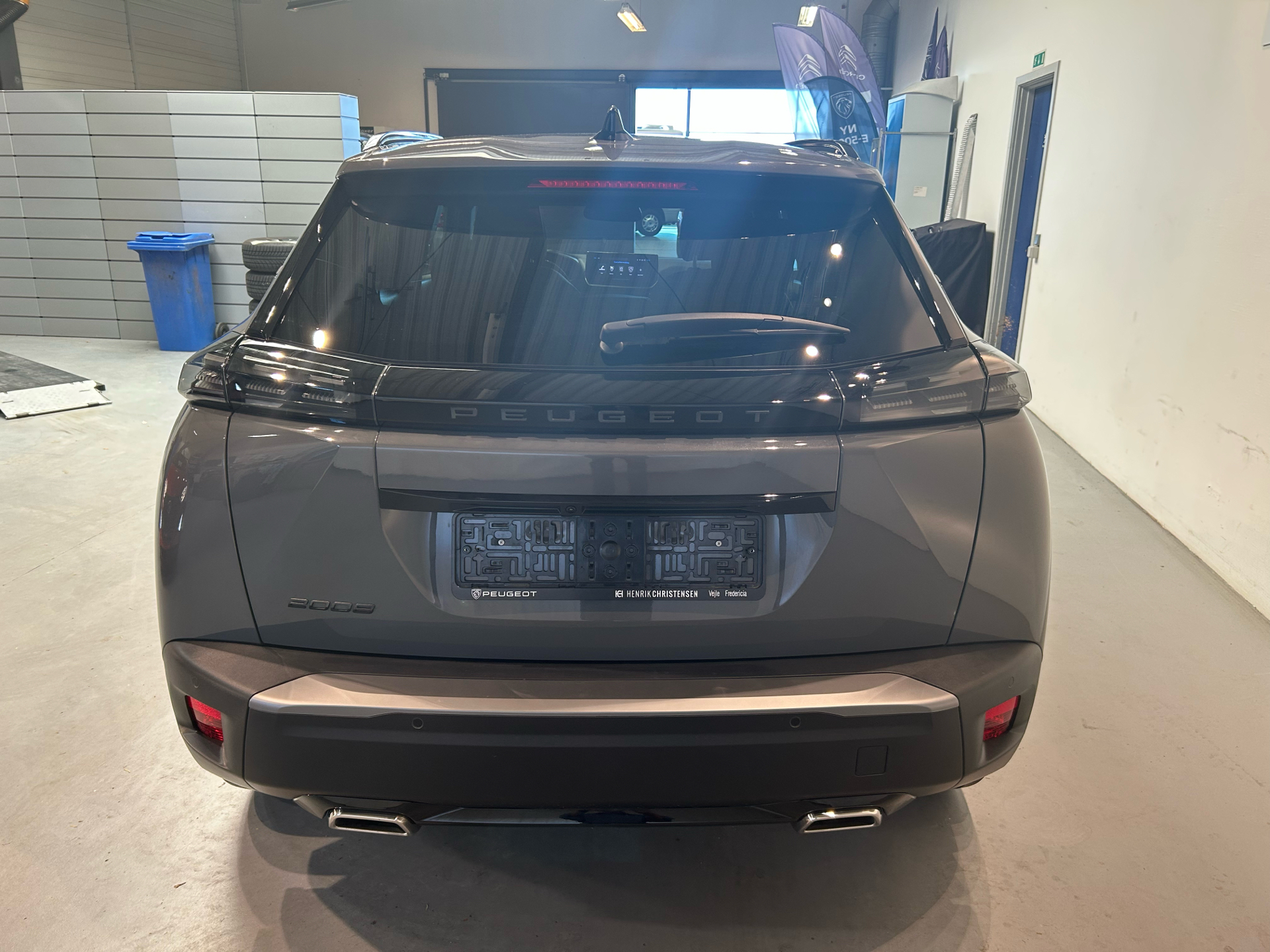 Billede af Peugeot 2008 1,2 PureTech First Edition EAT8 130HK 5d 8g Aut.