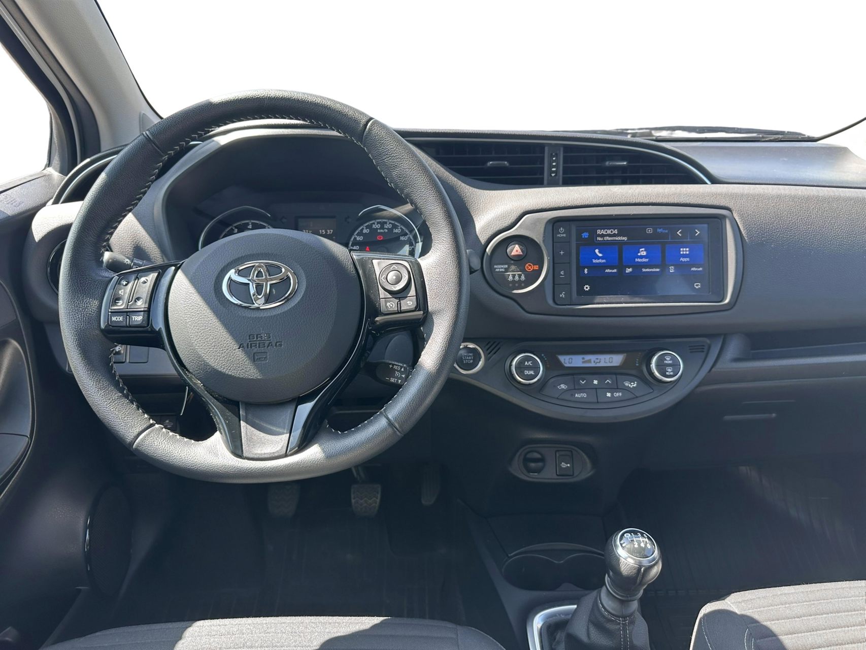 Billede af Toyota Yaris 1,5 VVT-I T2 Limited 111HK 5d 6g