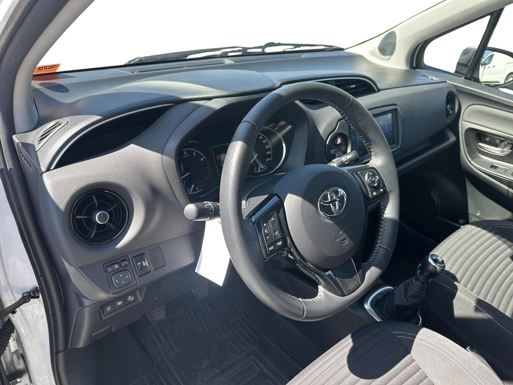 Billede af Toyota Yaris 1,5 VVT-I T2 Limited 111HK 5d 6g