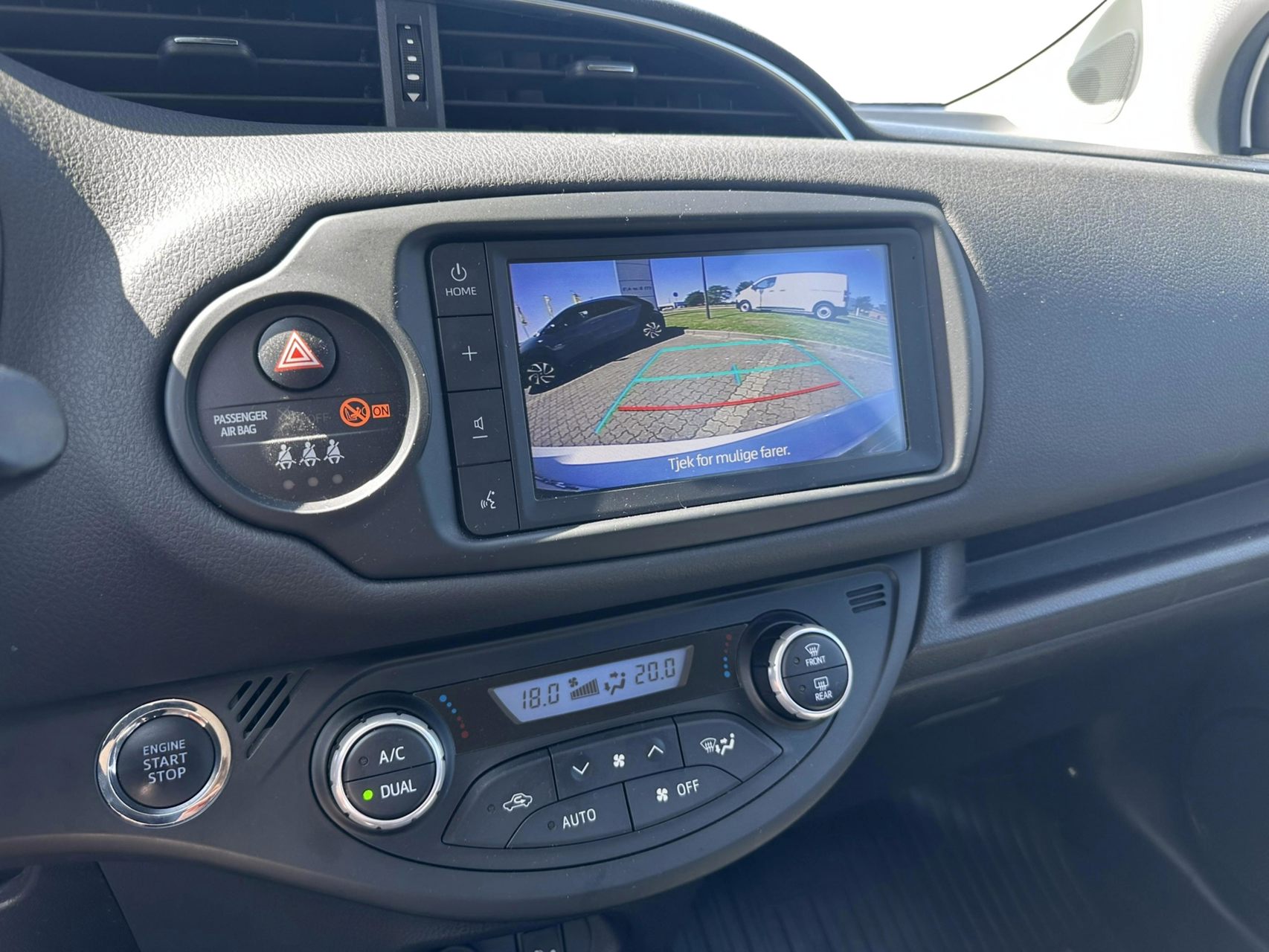 Billede af Toyota Yaris 1,5 VVT-I T2 Limited 111HK 5d 6g