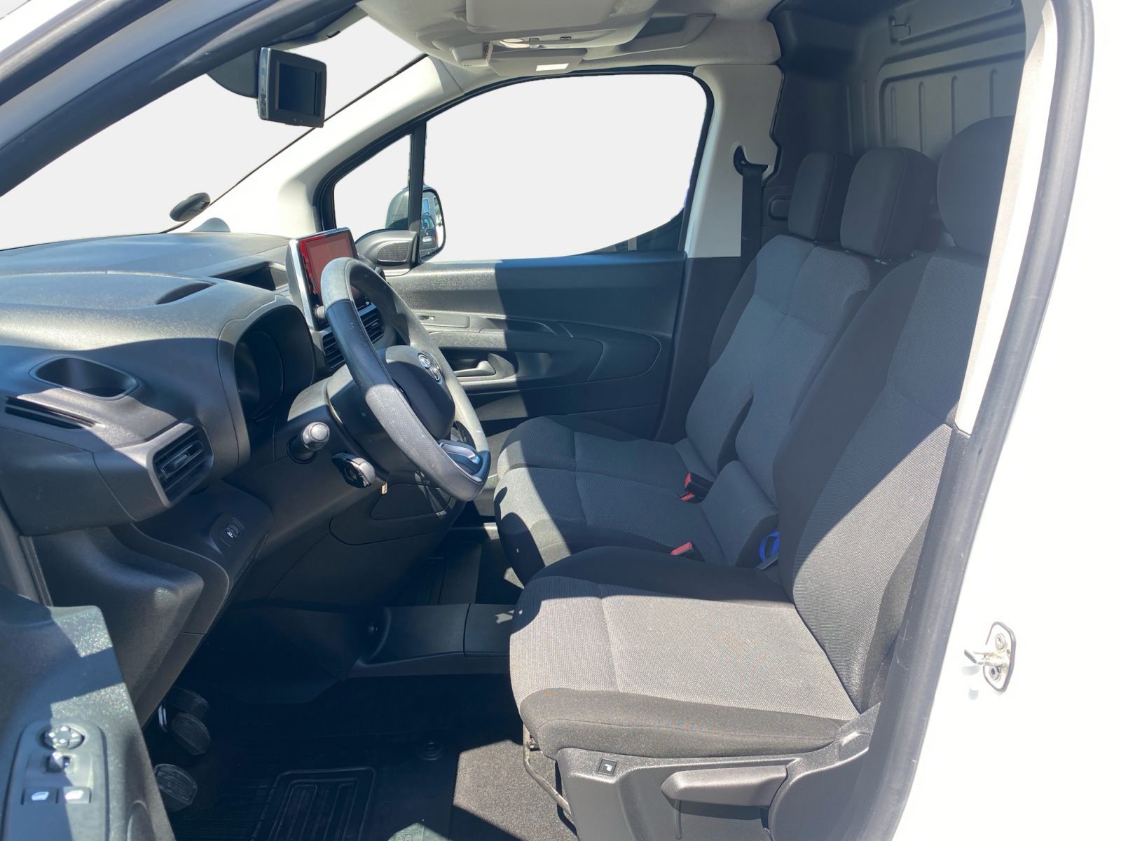 Billede af Toyota Proace City Medium 1,5 D Comfort Smart Active Vision 102HK Van