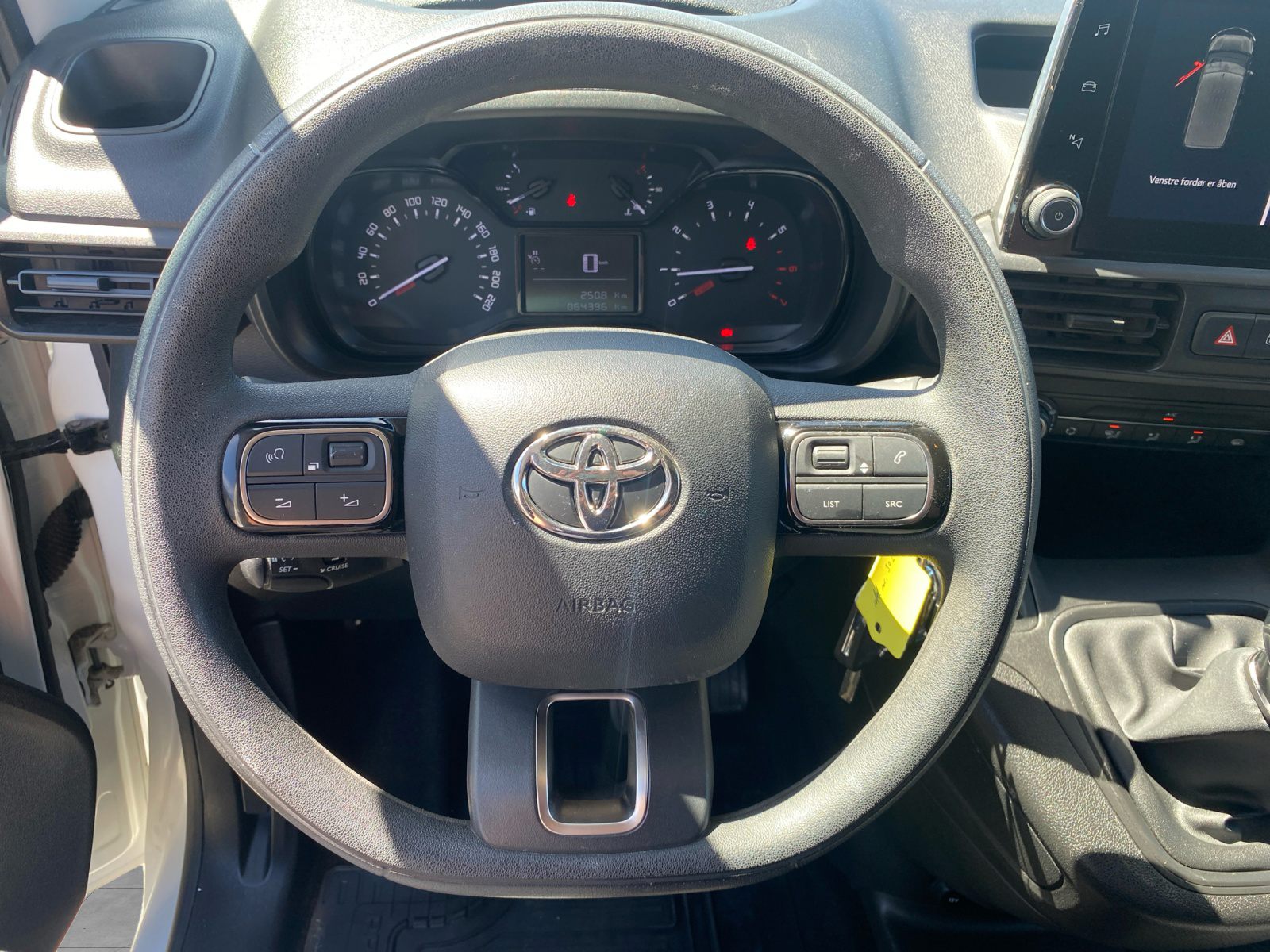 Billede af Toyota Proace City Medium 1,5 D Comfort Smart Active Vision 102HK Van