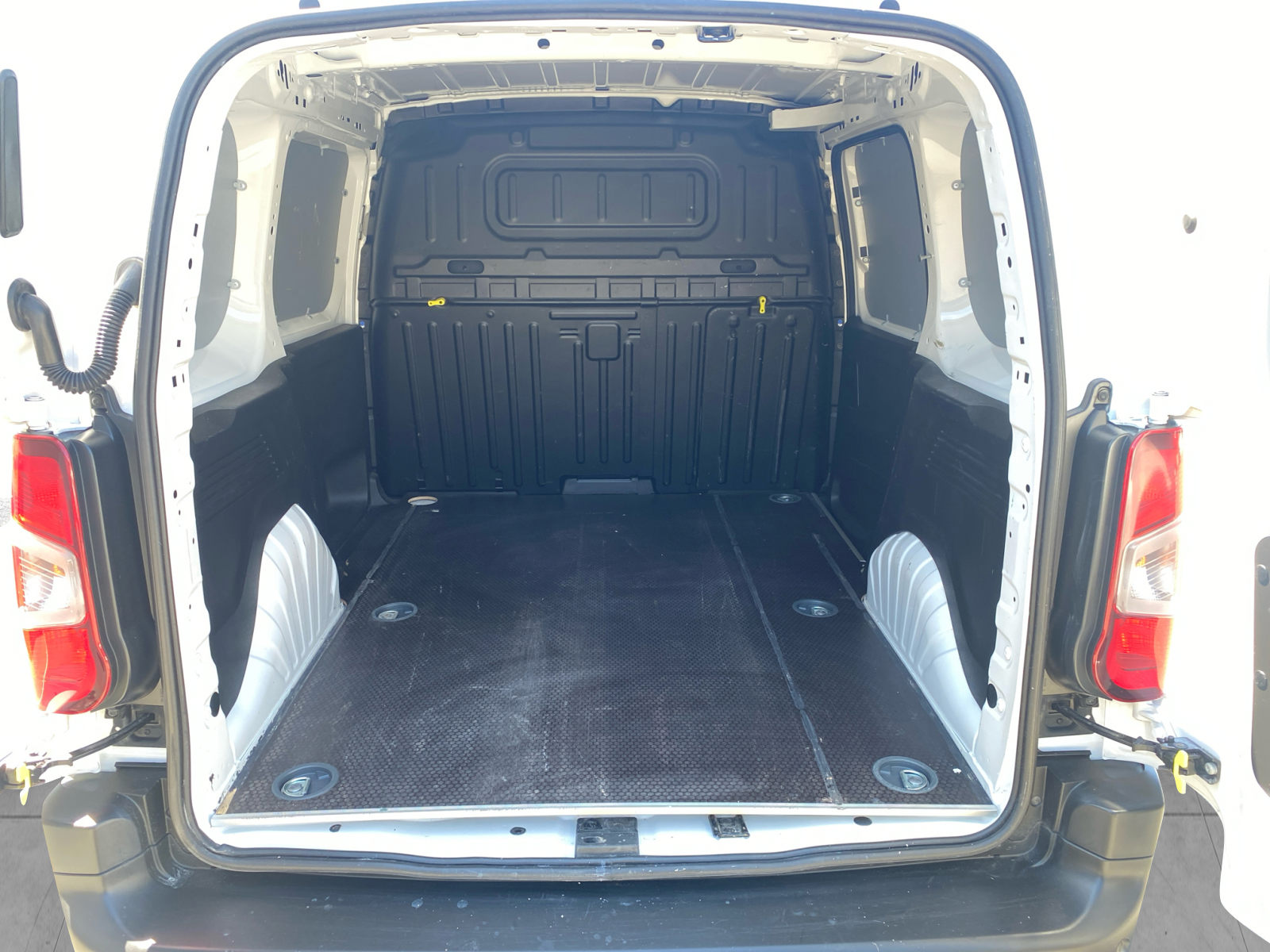 Billede af Toyota Proace City Medium 1,5 D Comfort Smart Active Vision 102HK Van