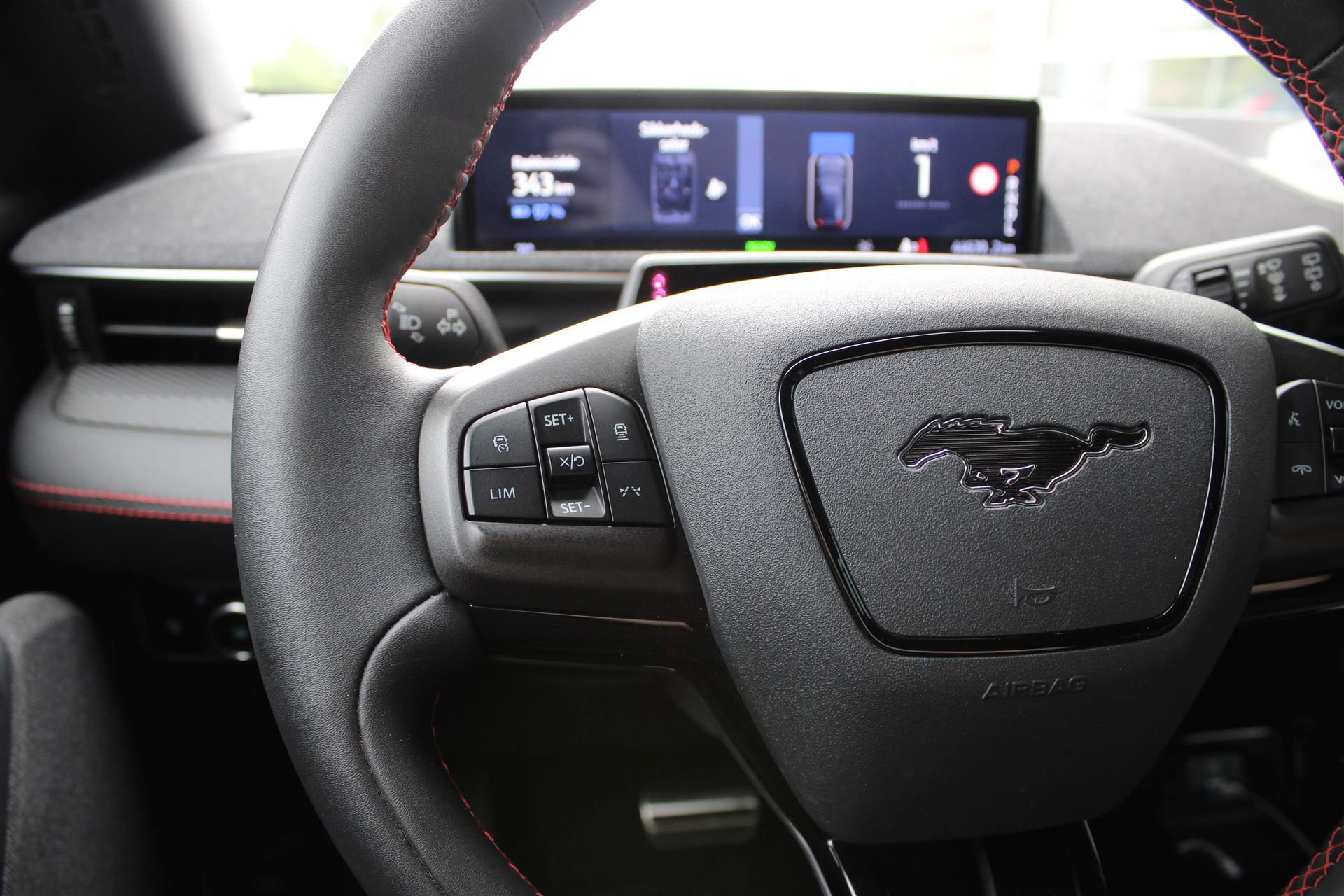 Billede af Ford Mustang Mach-E EL SR Premium AWD 269HK 5d Aut.